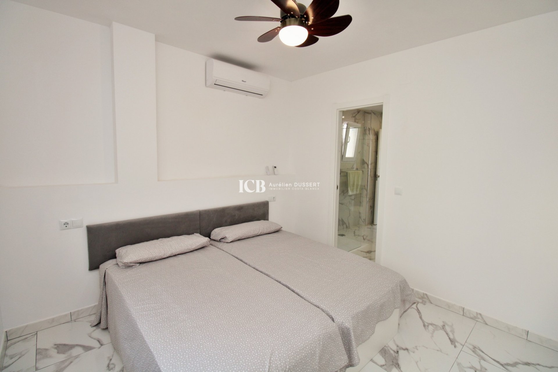 Revente - Appartement -
Orihuela Costa - Villamartín