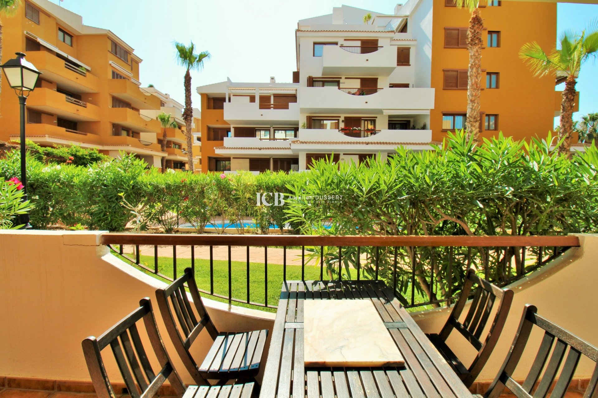 Revente - Appartement -
Punta Prima - Torrevieja
