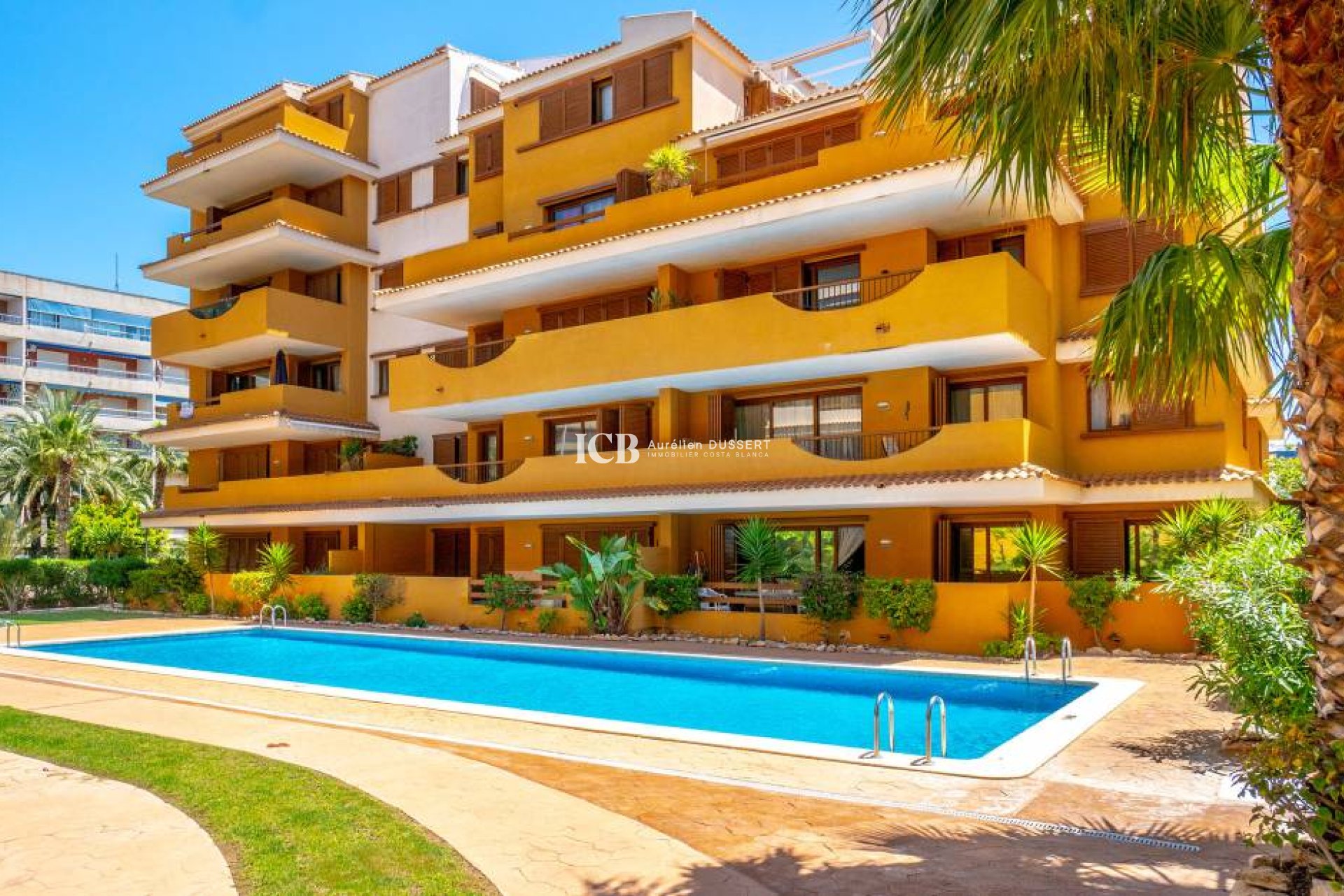 Revente - Appartement -
Punta Prima - Torrevieja