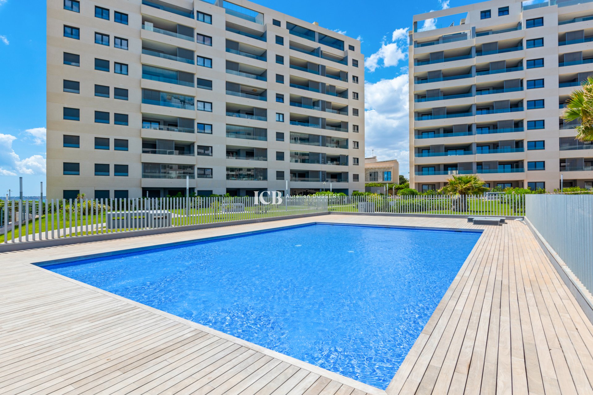 Revente - Appartement -
Punta Prima - Torrevieja