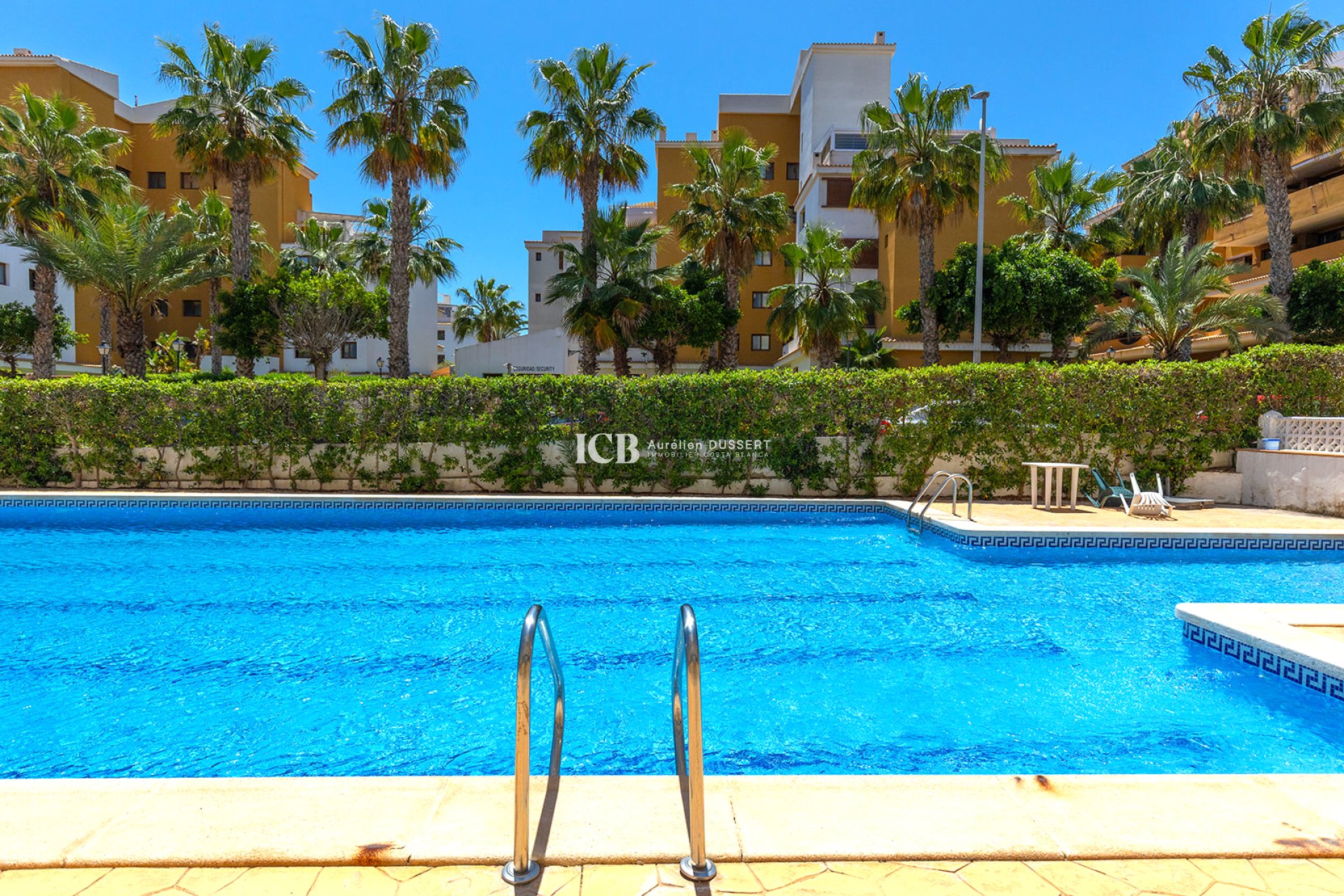 Revente - Appartement -
Punta Prima - Torrevieja