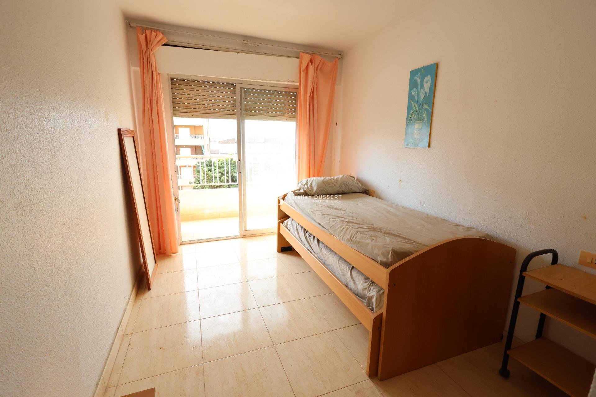 Revente - Appartement -
Punta Prima - Torrevieja