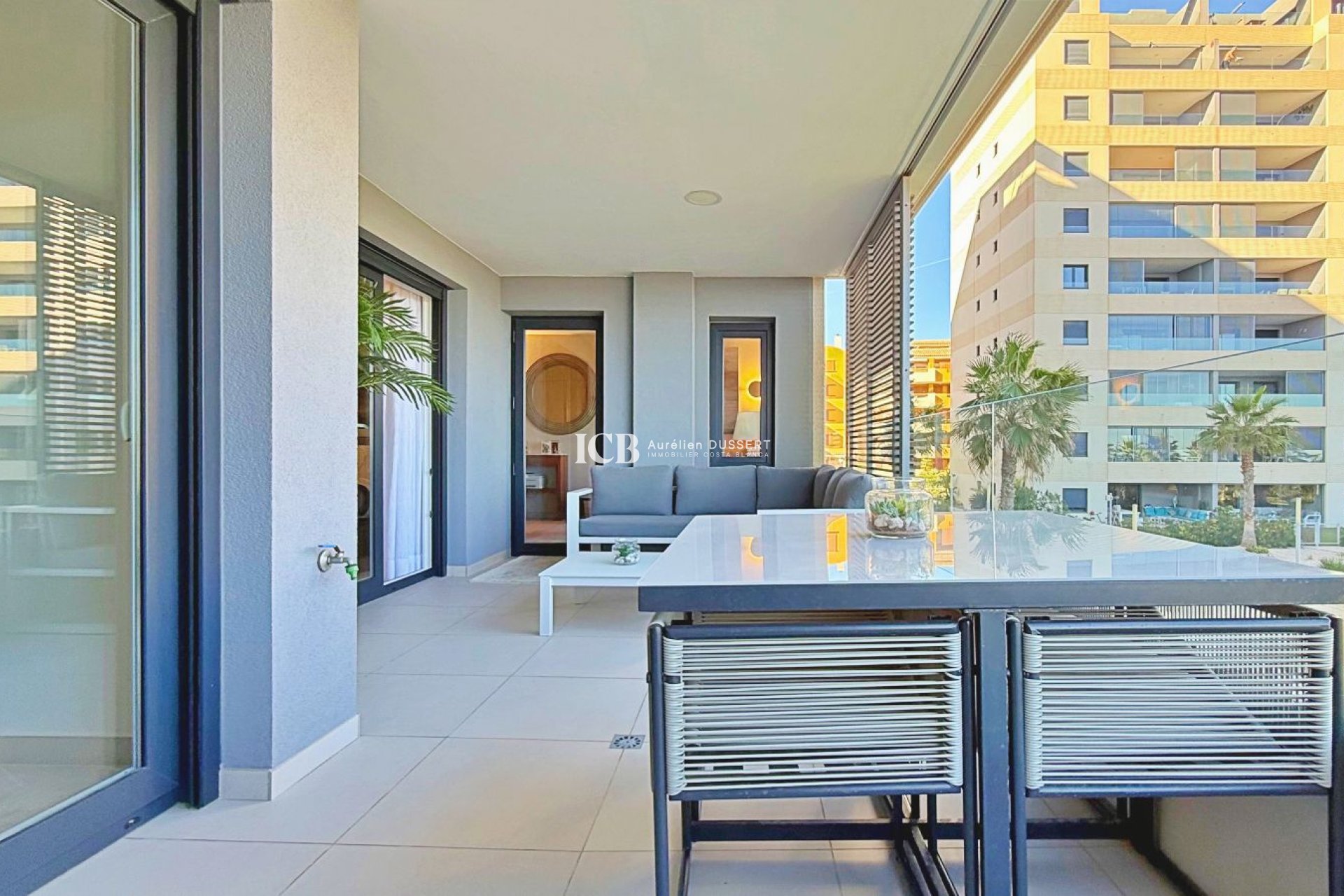 Revente - Appartement -
Punta Prima - Torrevieja