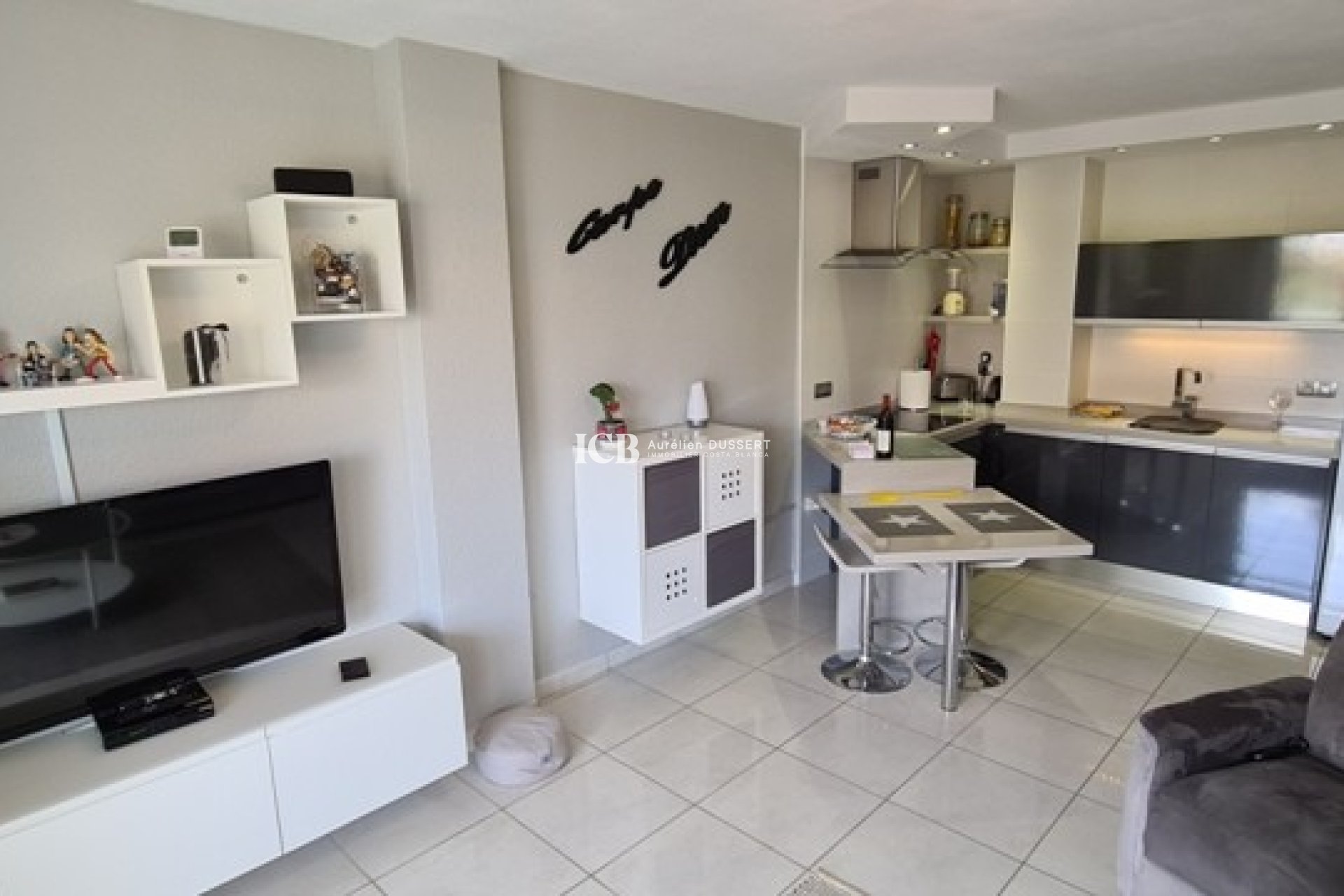 Revente - Appartement -
Punta Prima - Torrevieja