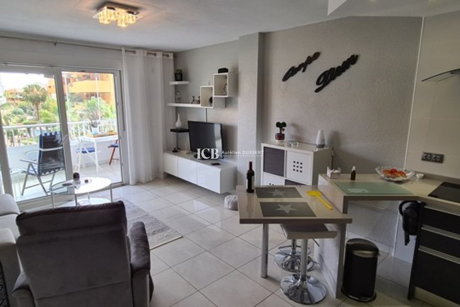 Revente - Appartement -
Punta Prima - Torrevieja