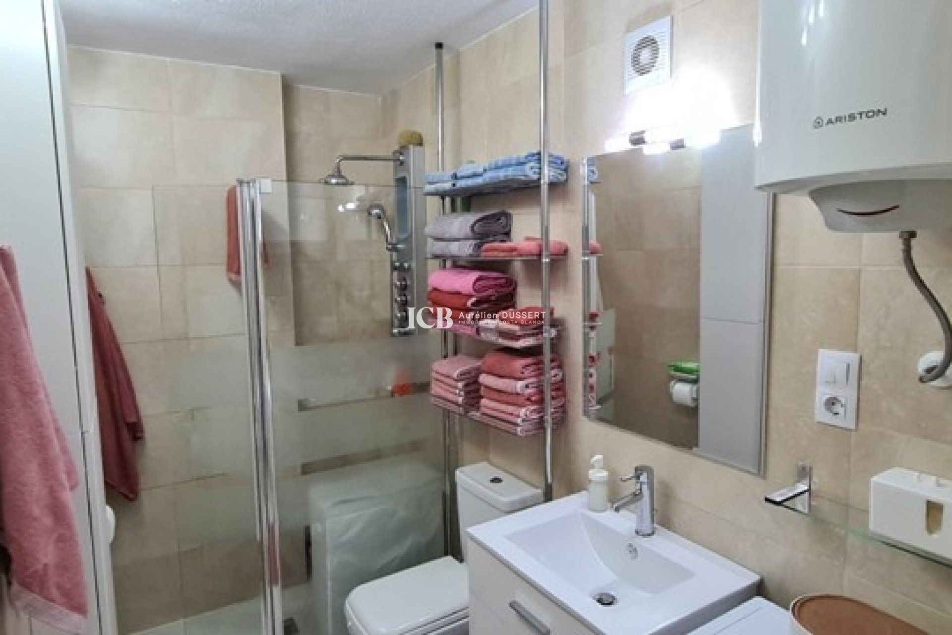Revente - Appartement -
Punta Prima - Torrevieja