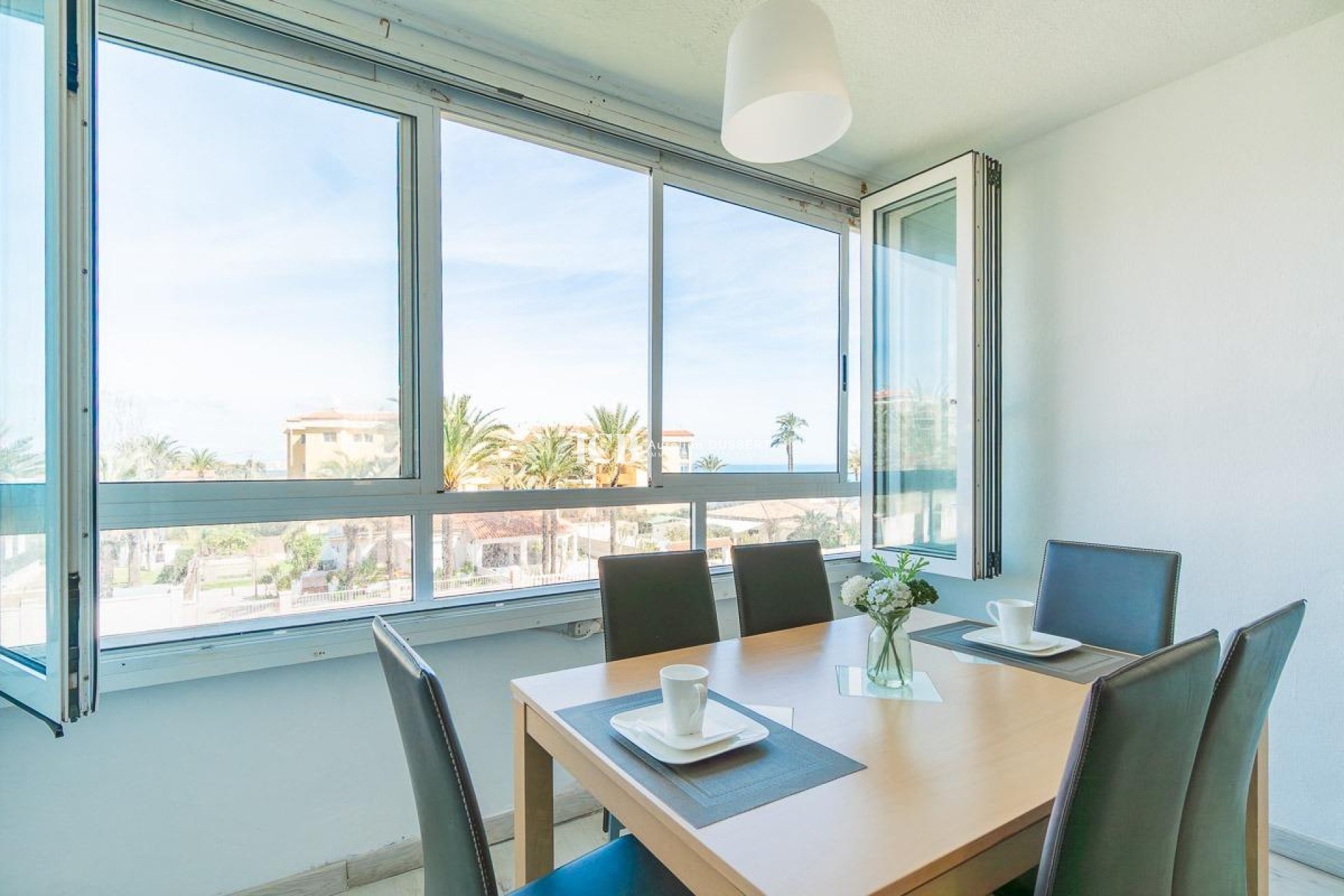 Revente - Appartement -
Punta Prima - Torrevieja