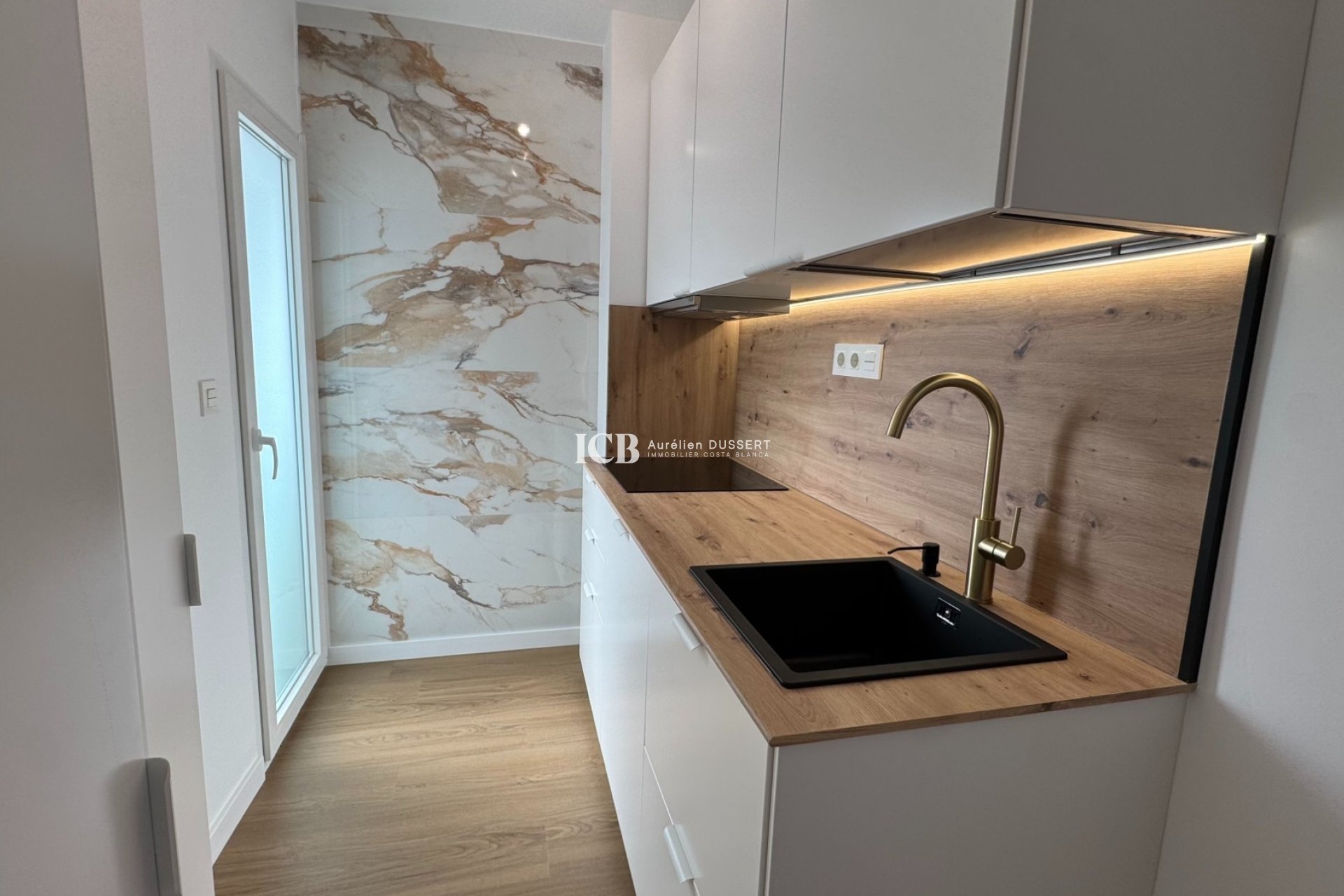 Revente - Appartement -
Punta Prima - Torrevieja