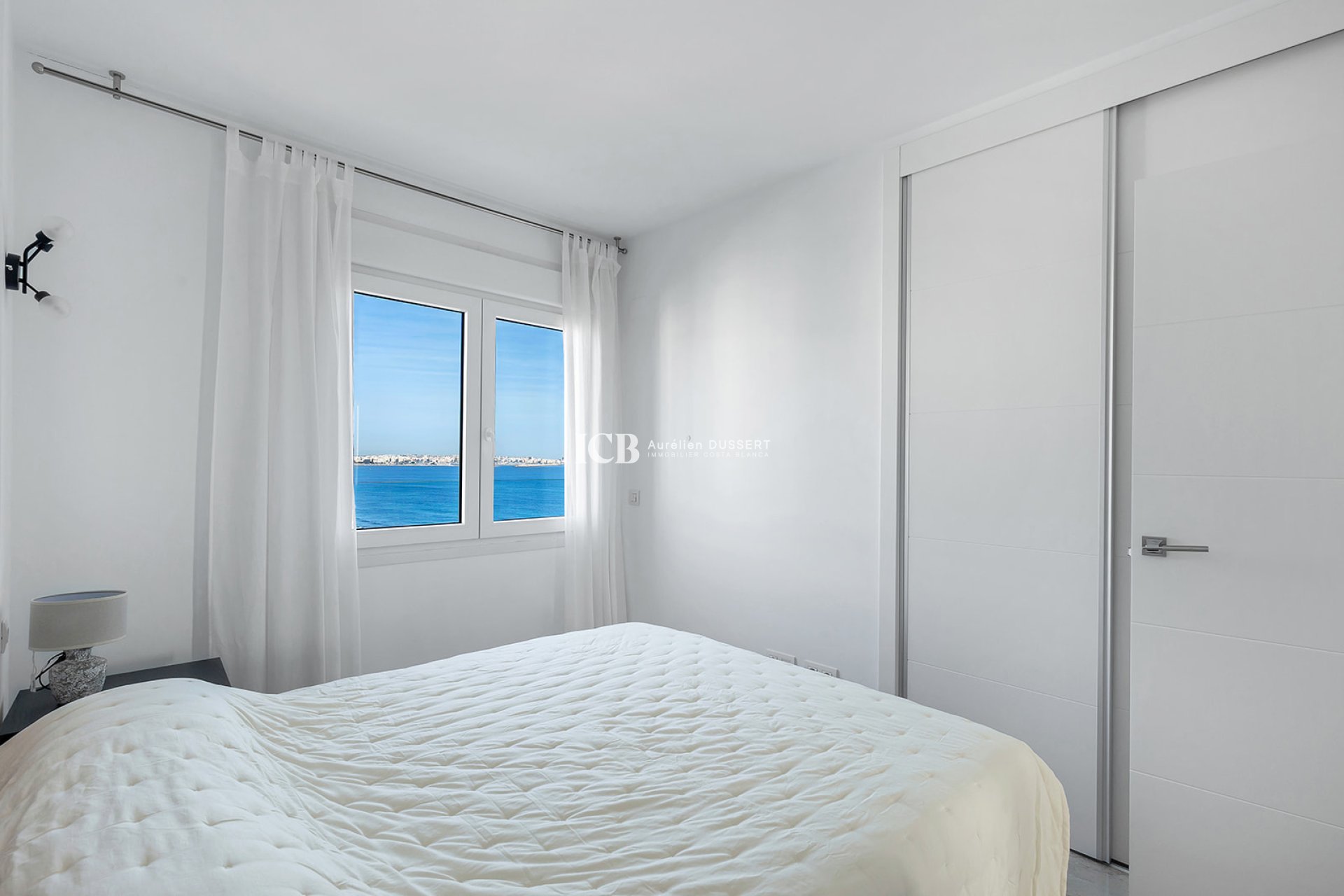 Revente - Appartement -
Punta Prima - Torrevieja