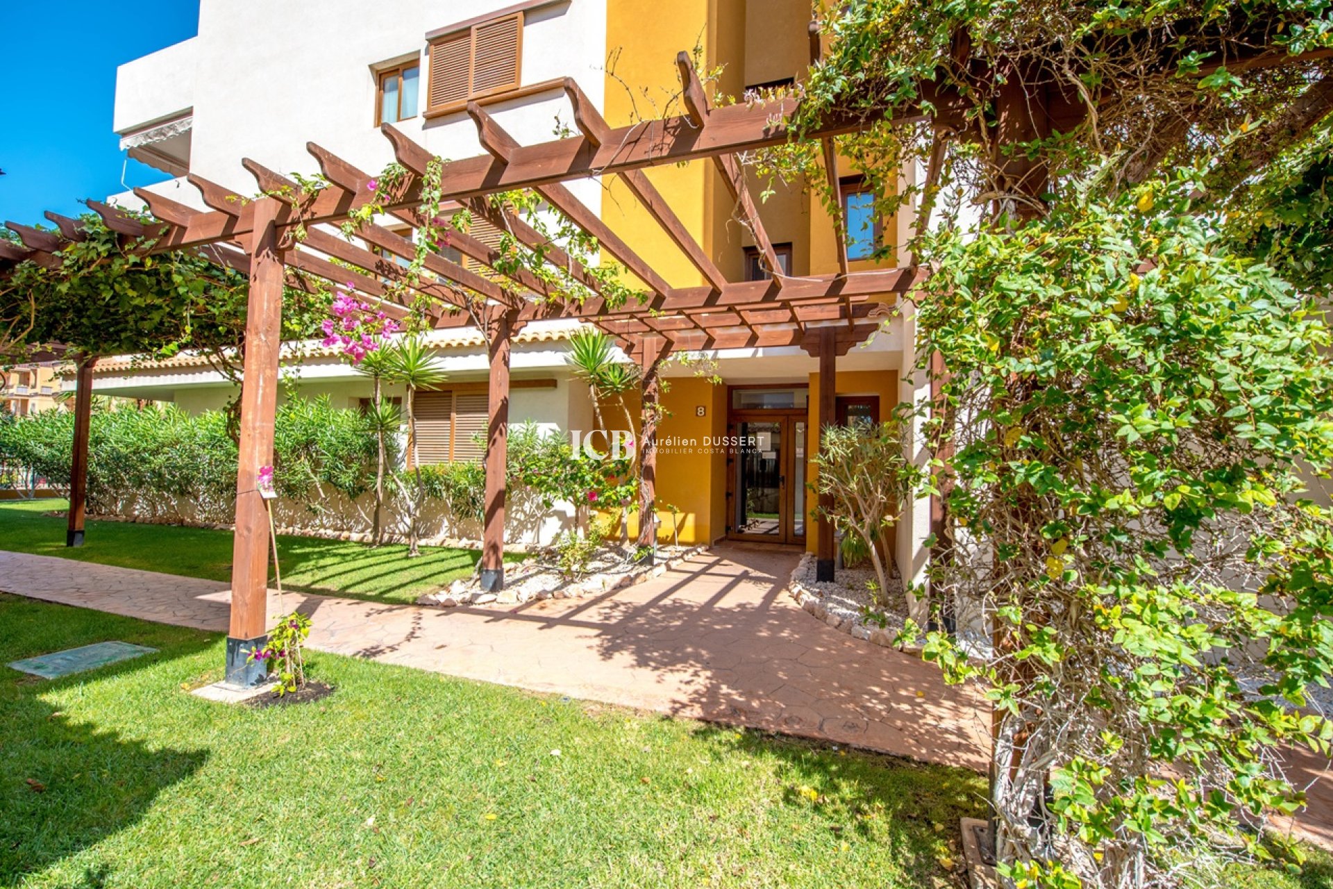 Revente - Appartement -
Punta Prima - Torrevieja