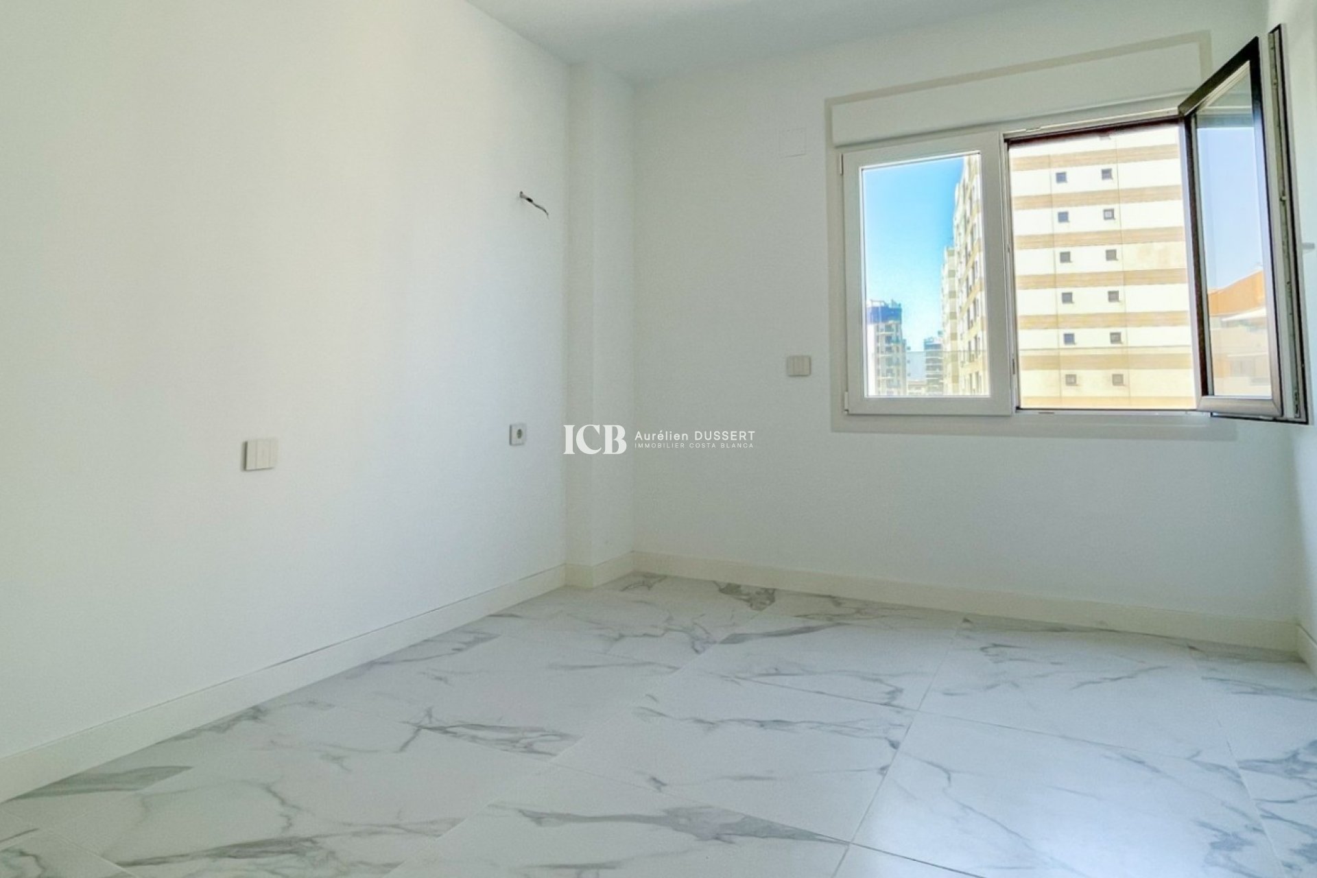 Revente - Appartement -
Punta Prima - Torrevieja