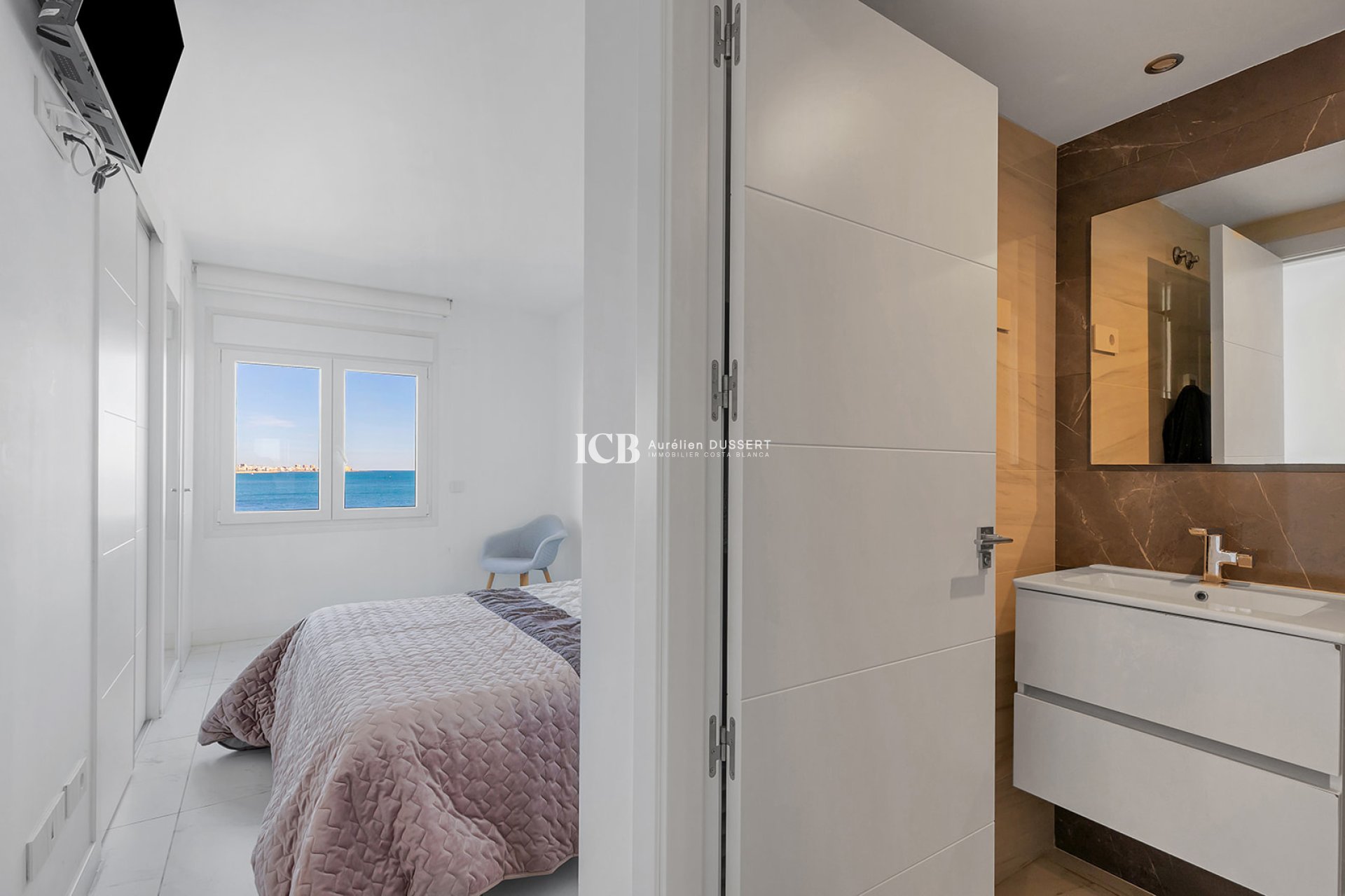 Revente - Appartement -
Punta Prima - Torrevieja