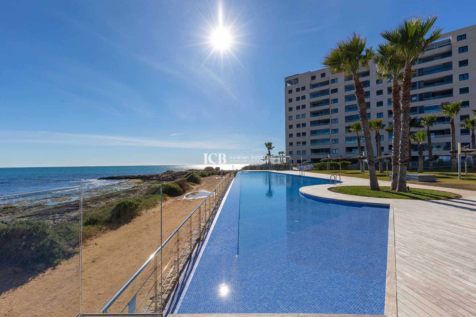 Revente - Appartement -
Punta Prima - Torrevieja
