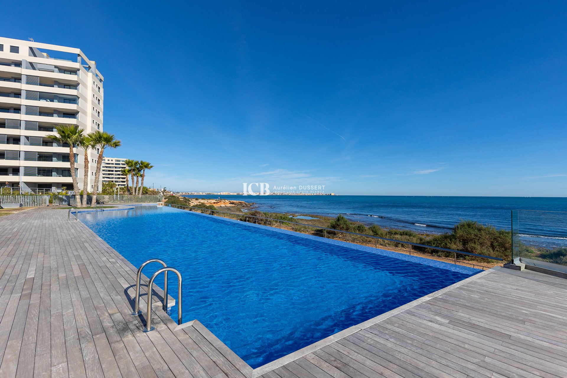 Revente - Appartement -
Punta Prima - Torrevieja