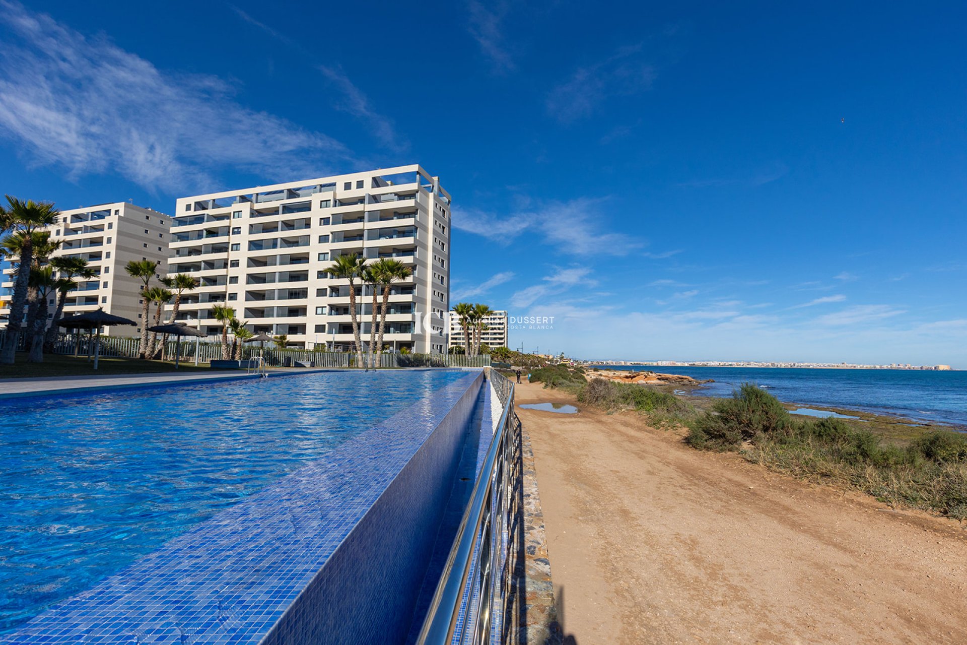 Revente - Appartement -
Punta Prima - Torrevieja
