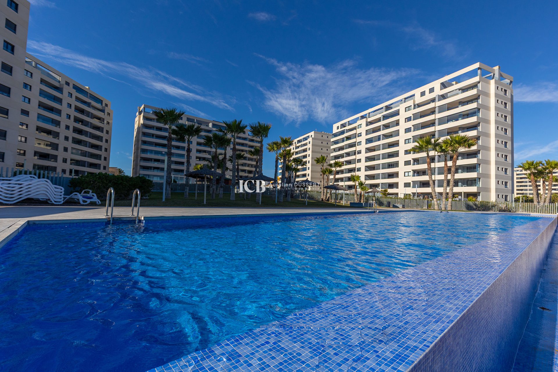 Revente - Appartement -
Punta Prima - Torrevieja