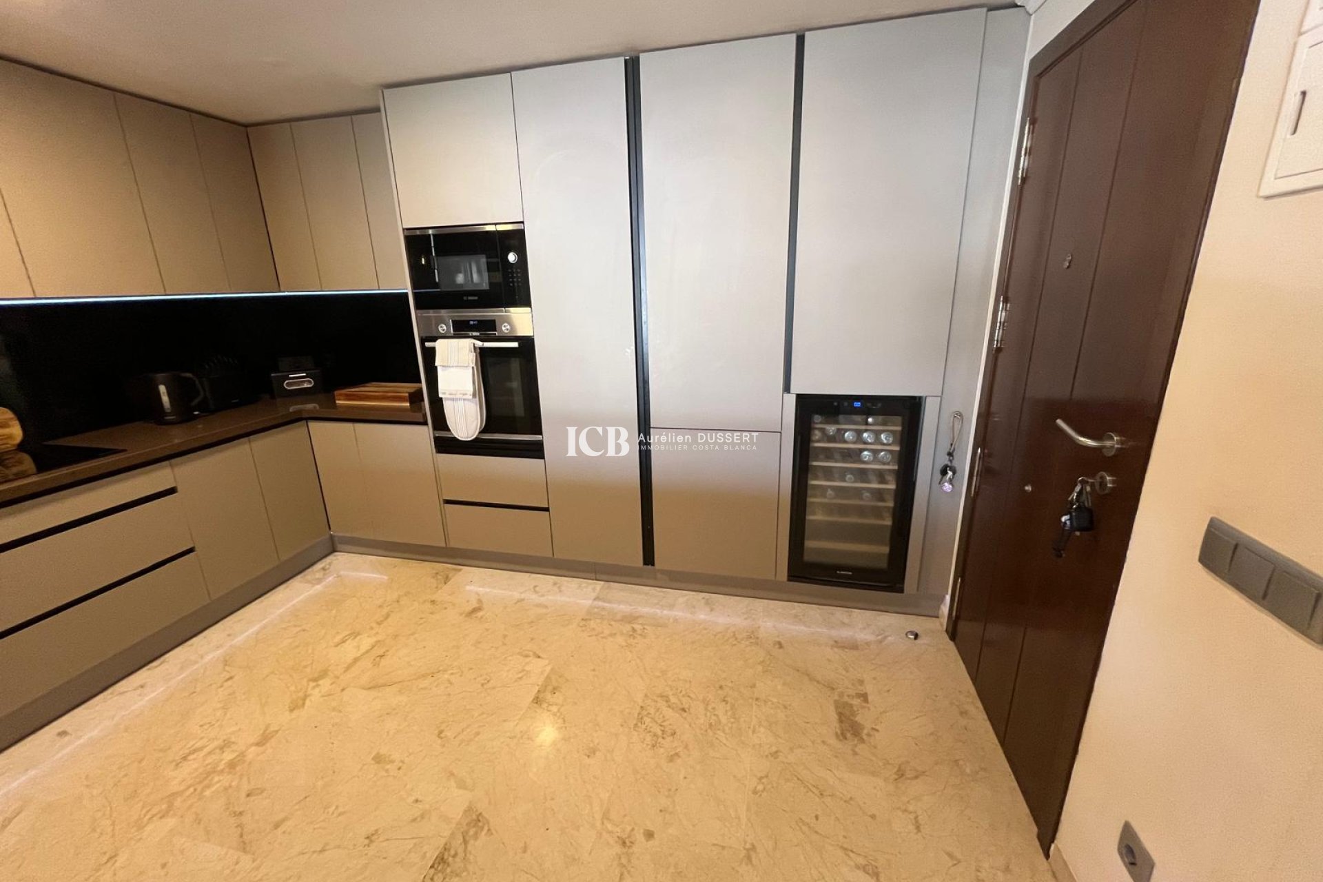 Revente - Appartement -
Punta Prima - Torrevieja