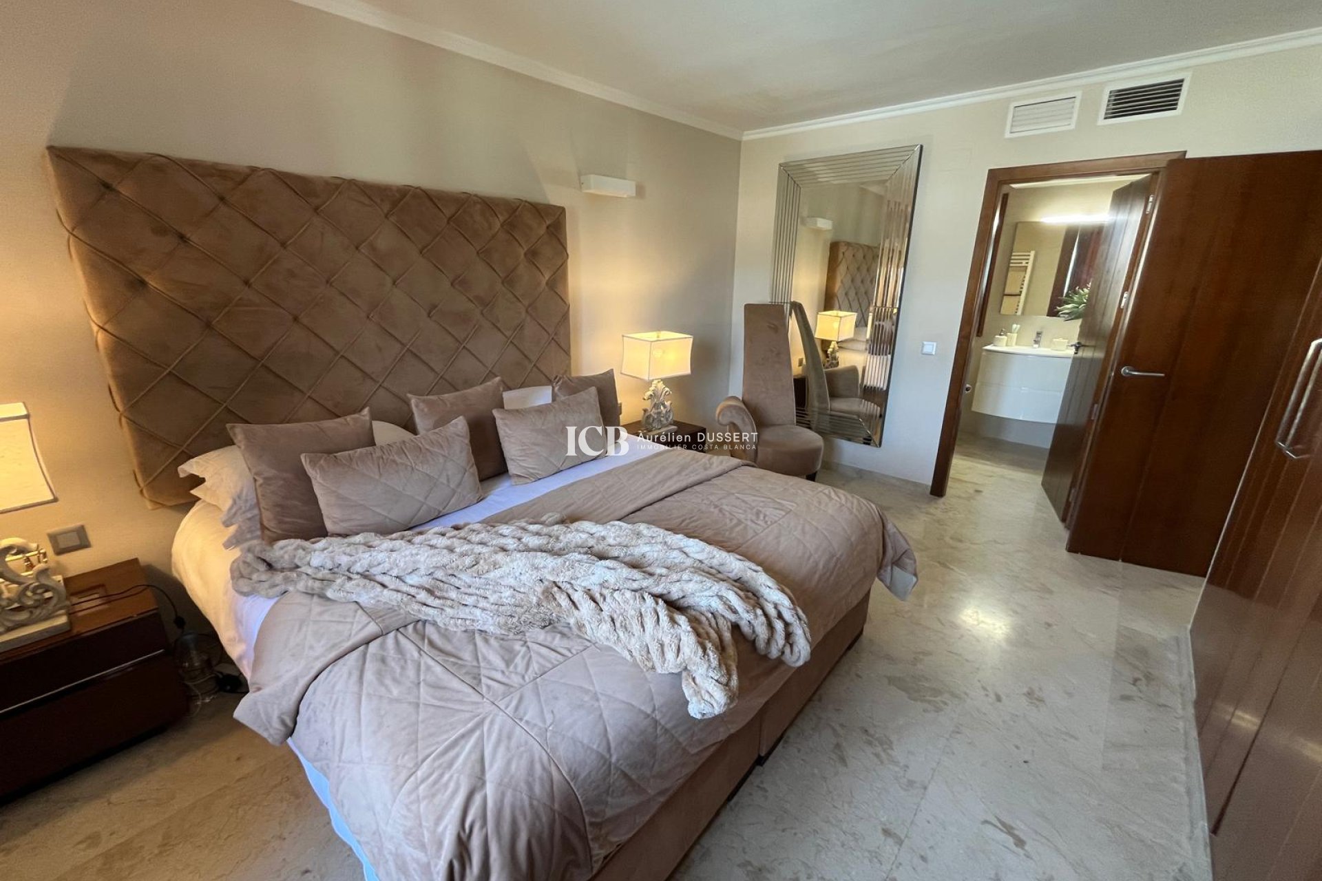 Revente - Appartement -
Punta Prima - Torrevieja