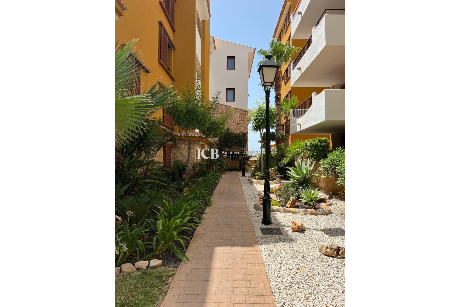 Revente - Appartement -
Punta Prima - Torrevieja