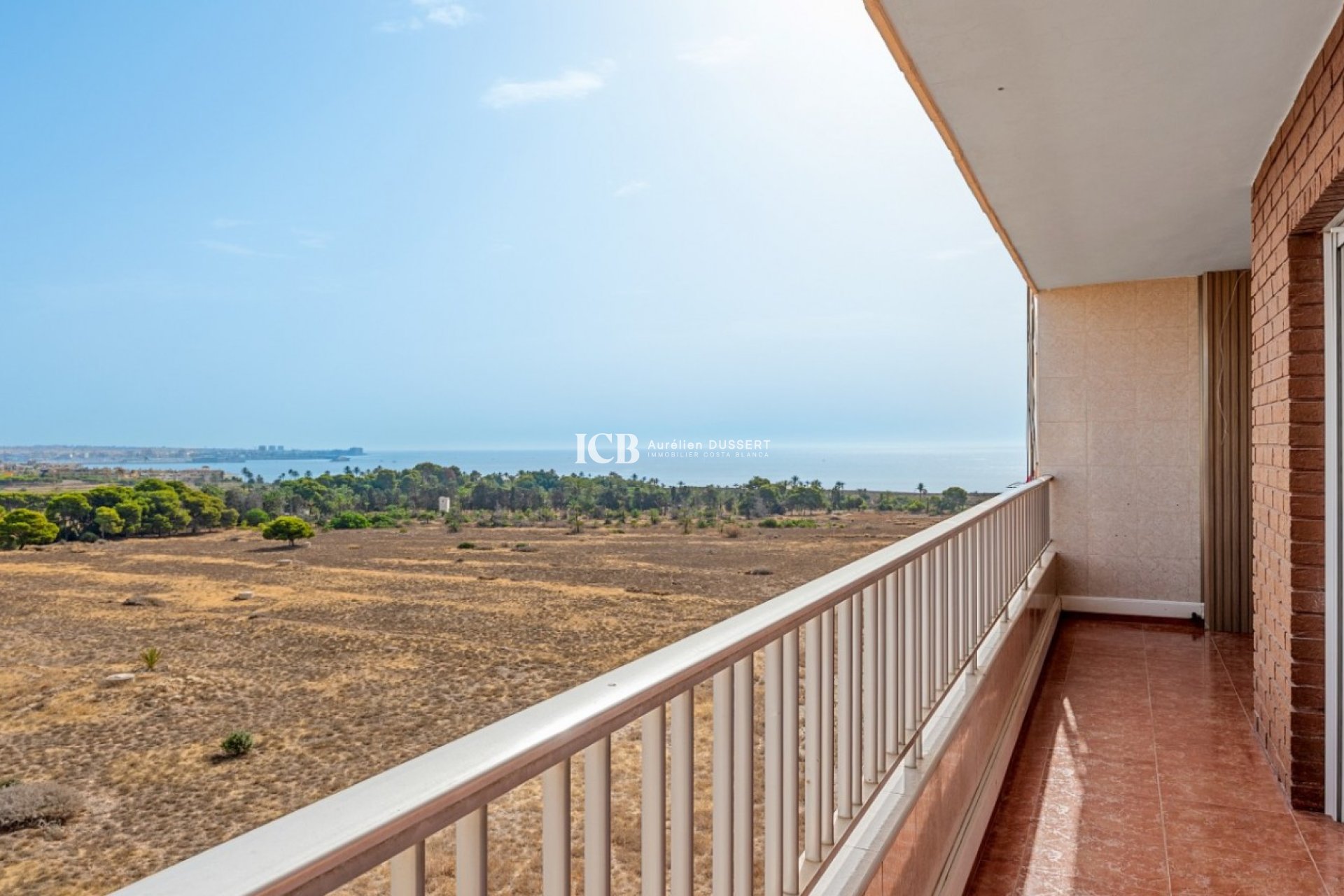 Revente - Appartement -
Punta Prima - Torrevieja