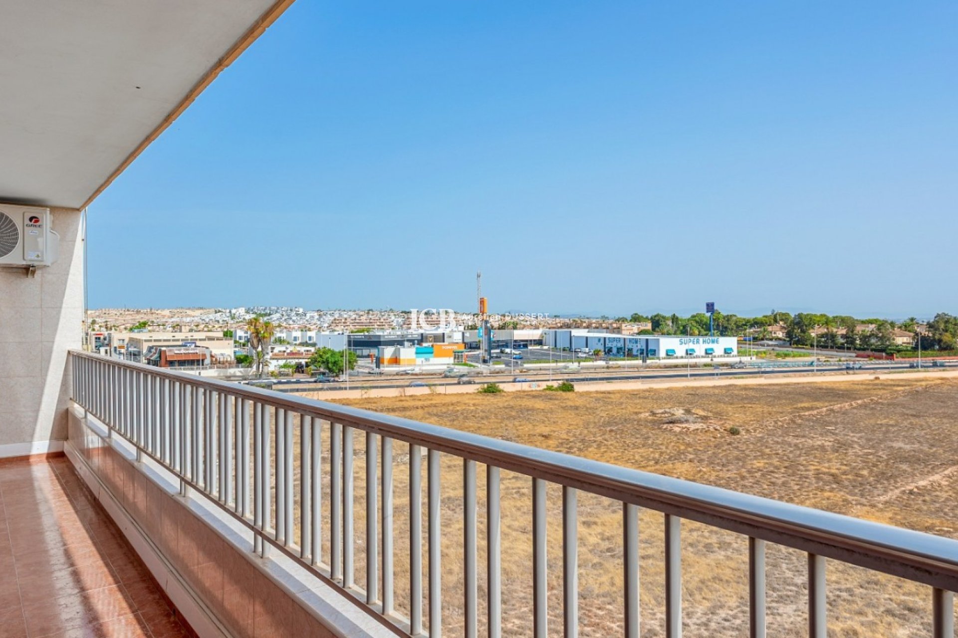 Revente - Appartement -
Punta Prima - Torrevieja