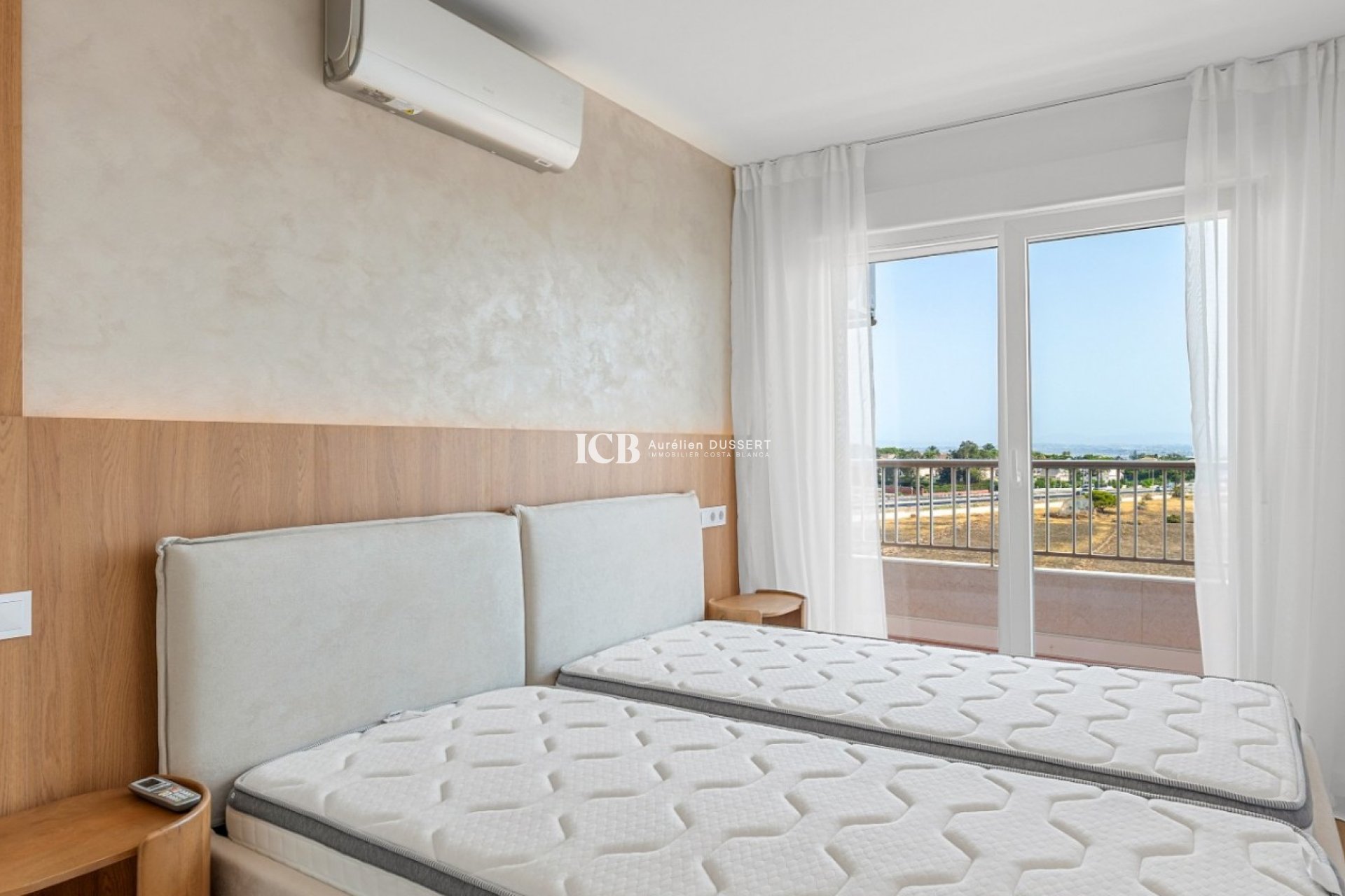 Revente - Appartement -
Punta Prima - Torrevieja