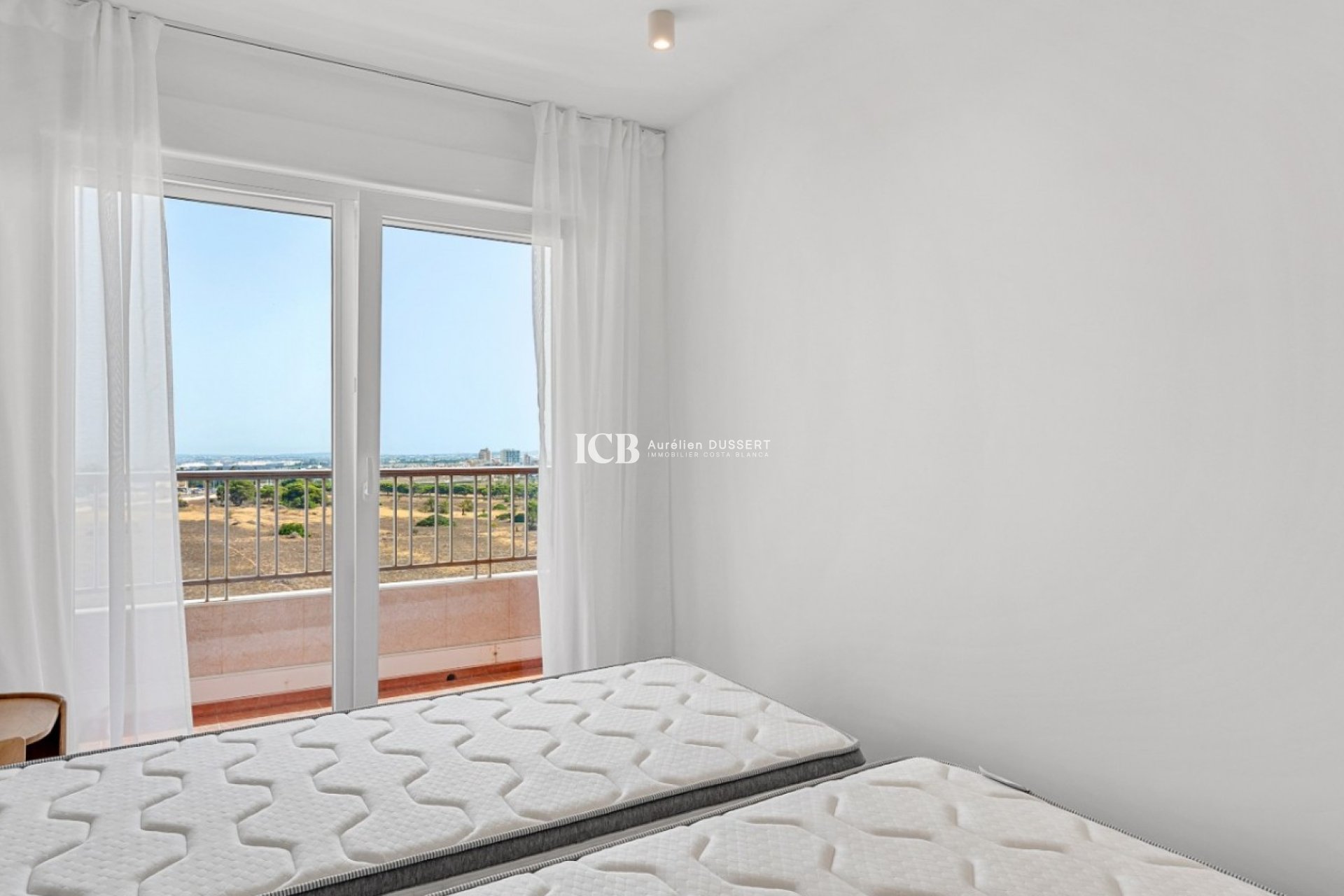 Revente - Appartement -
Punta Prima - Torrevieja