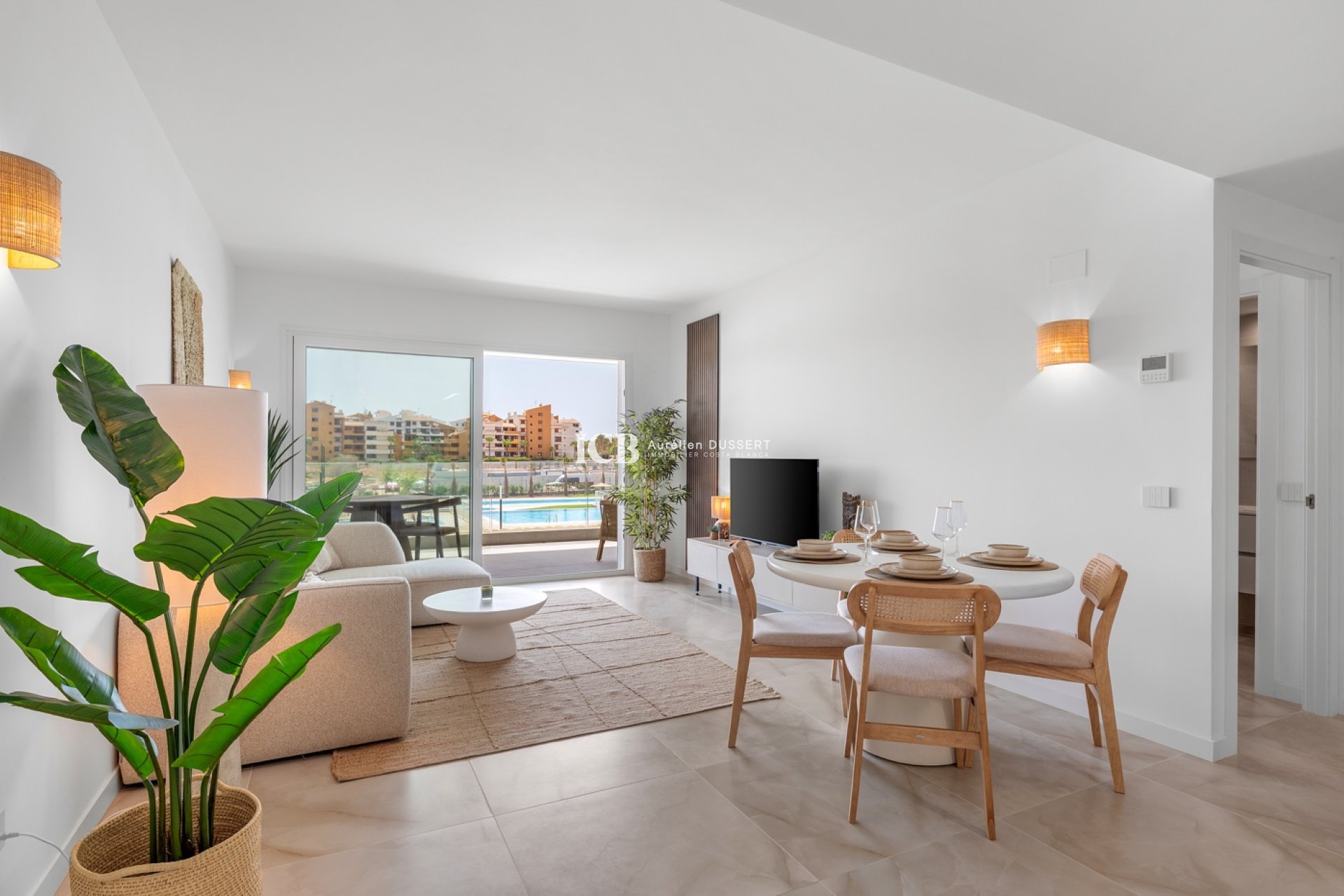 Revente - Appartement -
Punta Prima - Torrevieja