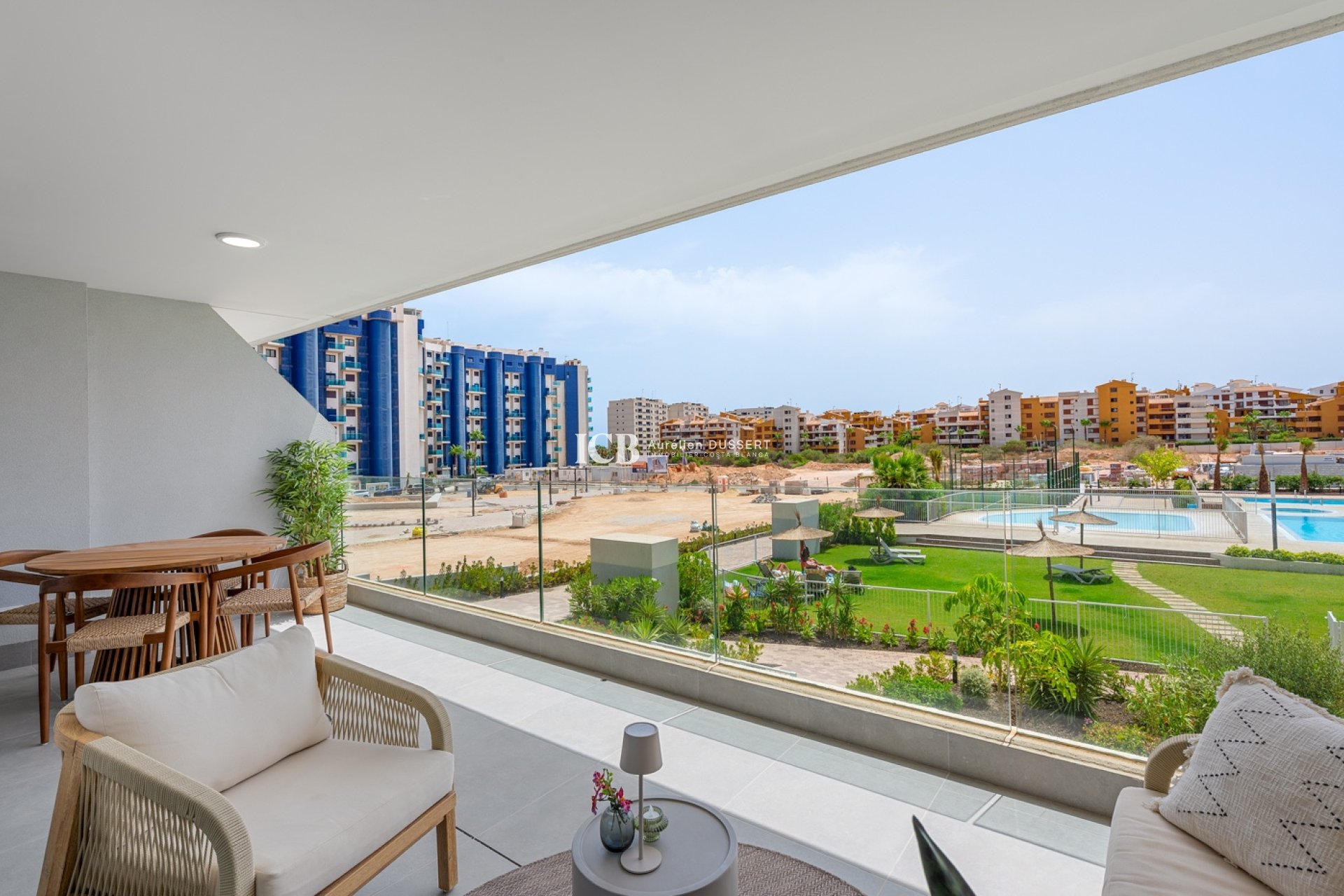 Revente - Appartement -
Punta Prima - Torrevieja