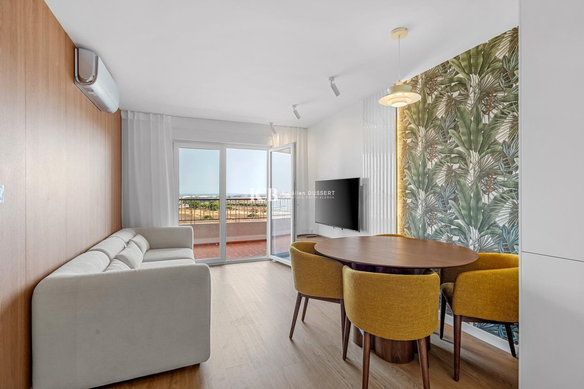 Revente - Appartement -
Punta Prima - Torrevieja