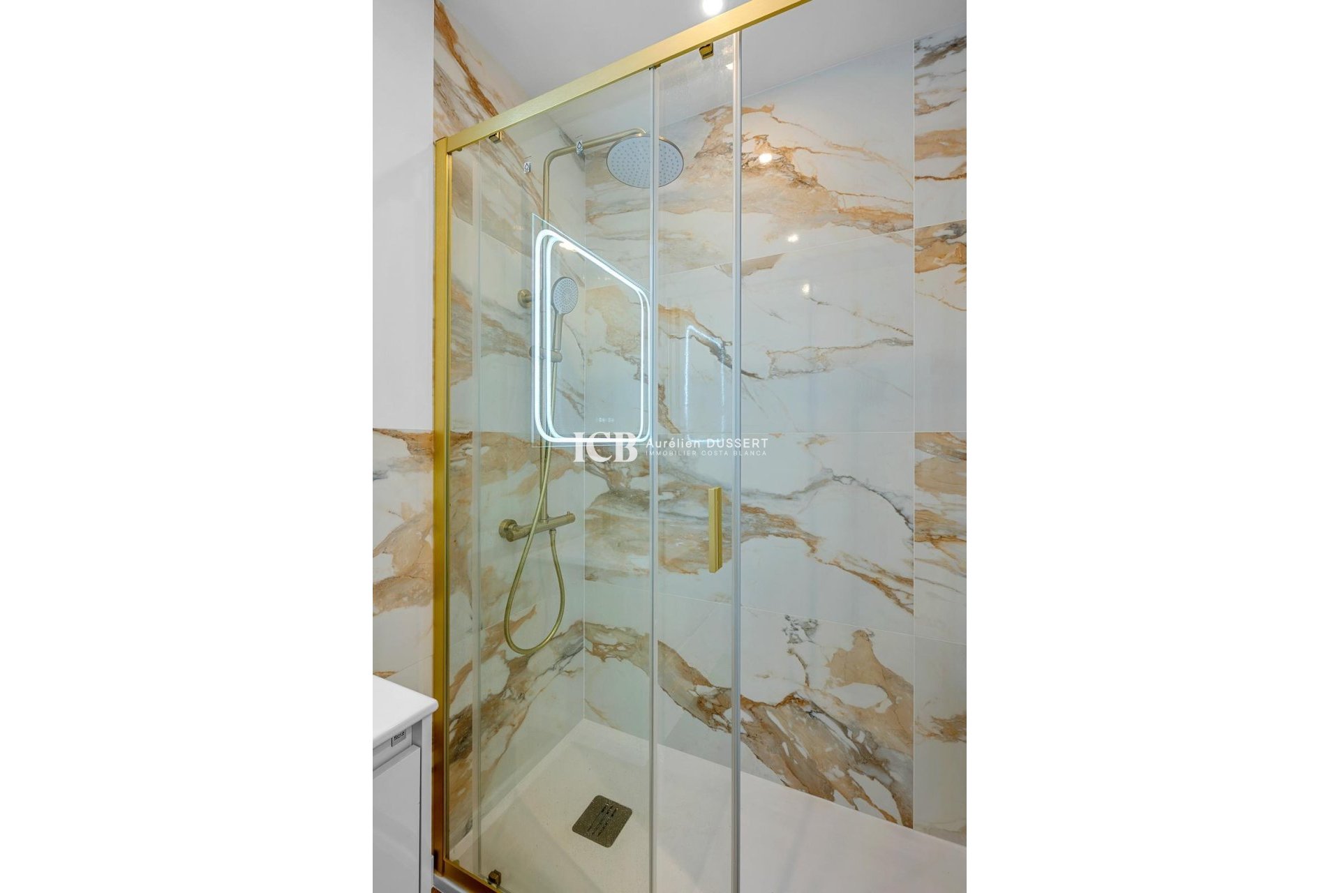 Revente - Appartement -
Punta Prima - Torrevieja