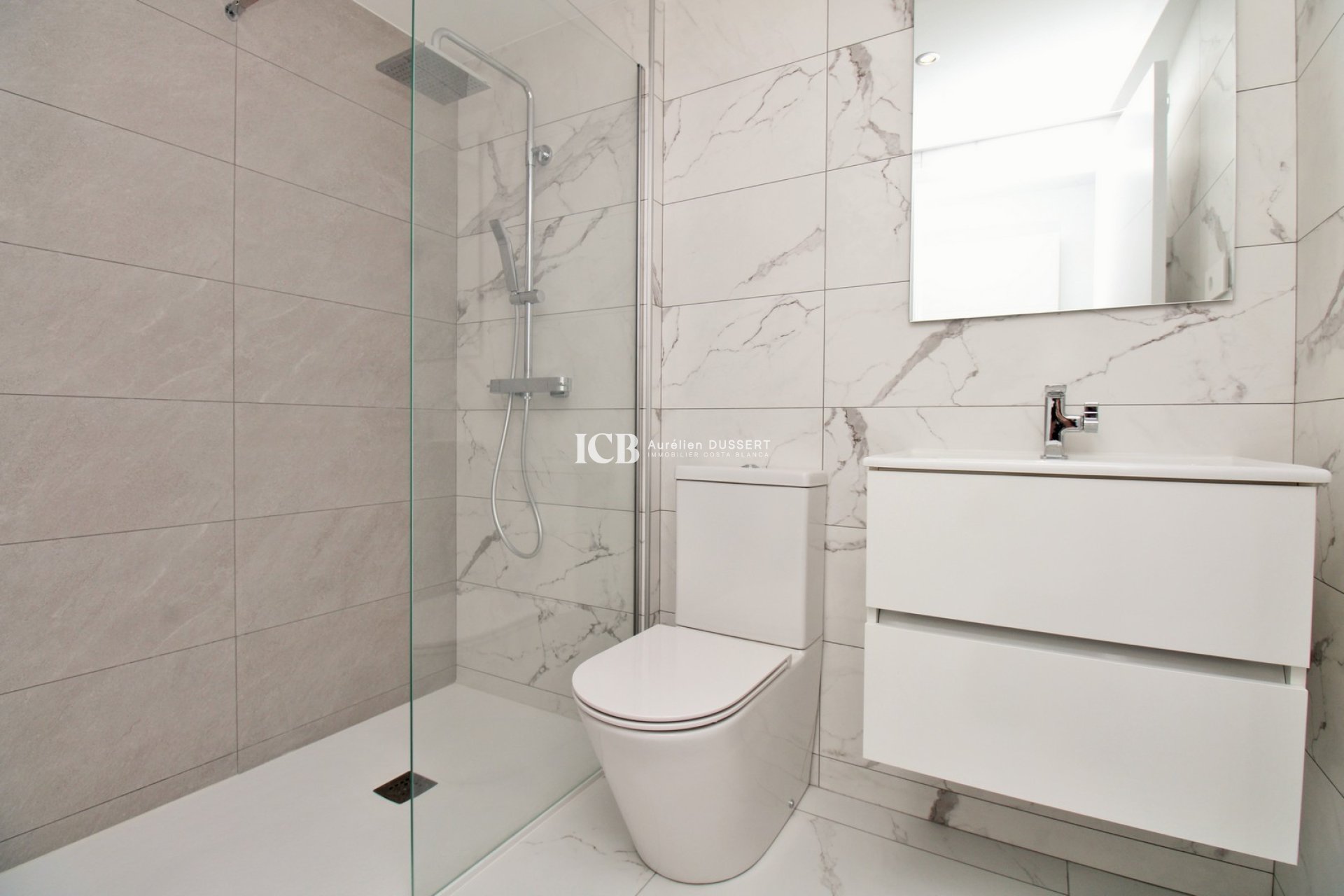 Revente - Appartement -
Punta Prima - Torrevieja