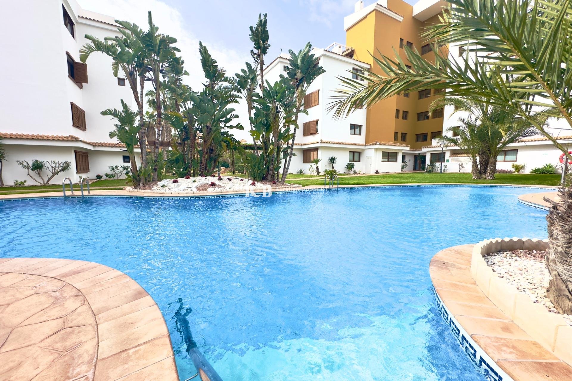 Revente - Appartement -
Punta Prima - Torrevieja