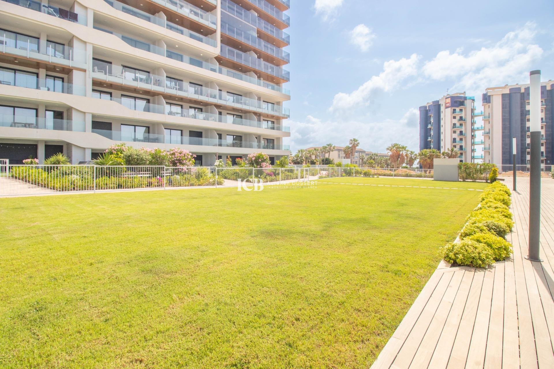 Revente - Appartement -
Punta Prima - Torrevieja