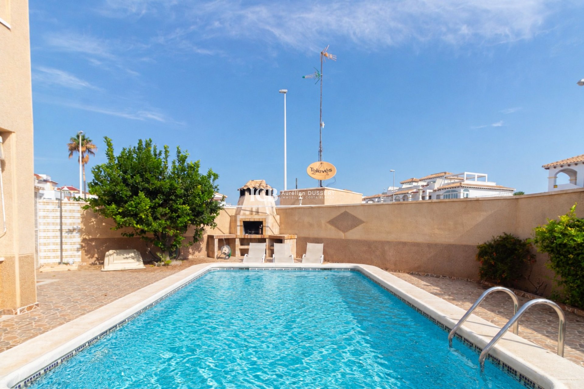 Revente - Appartement -
Punta Prima - Torrevieja