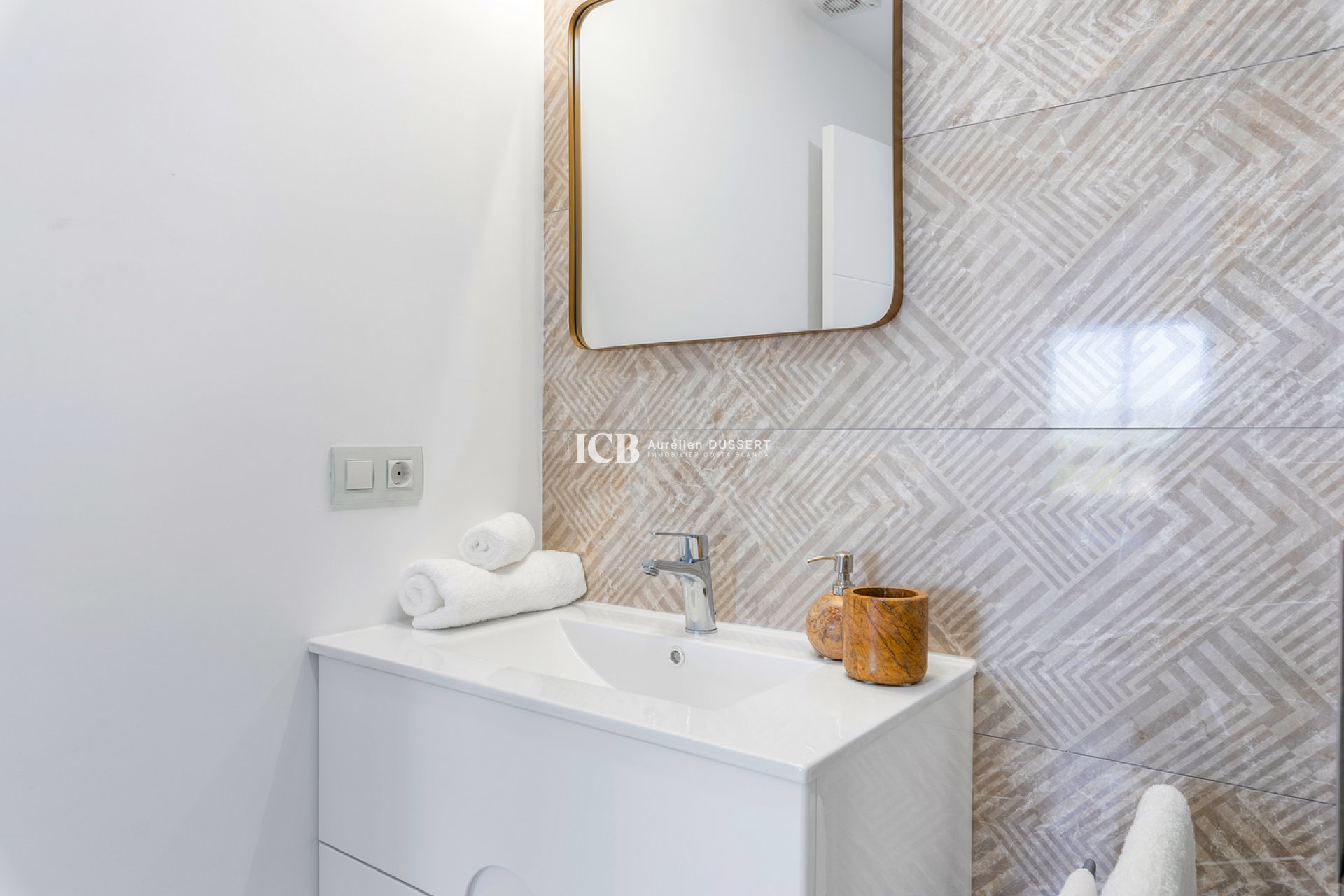 Revente - Appartement -
San Miguel de Salinas