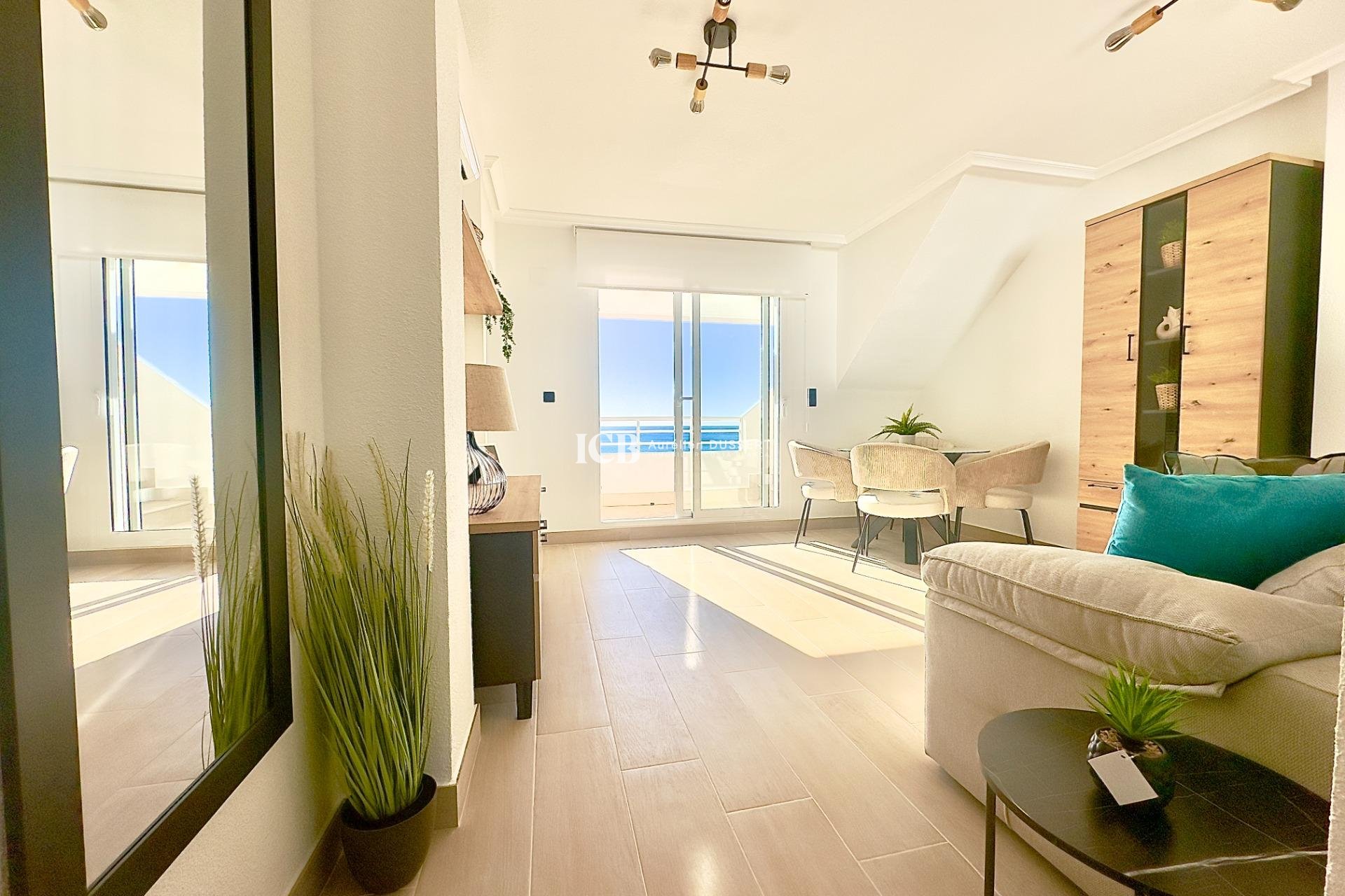 Revente - Appartement -
Torrevieja - Cabo cervera