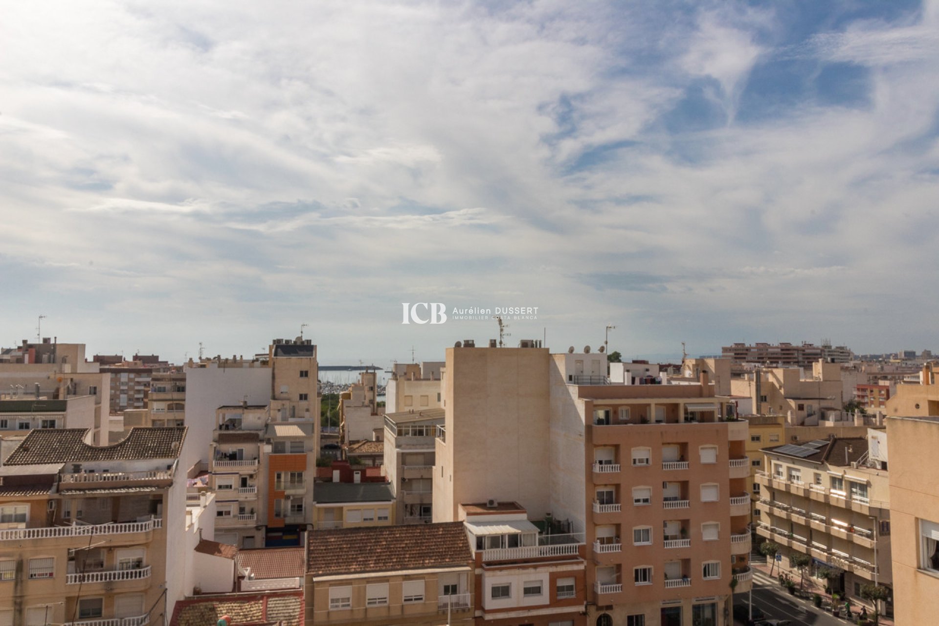 Revente - Appartement -
Torrevieja - Centro