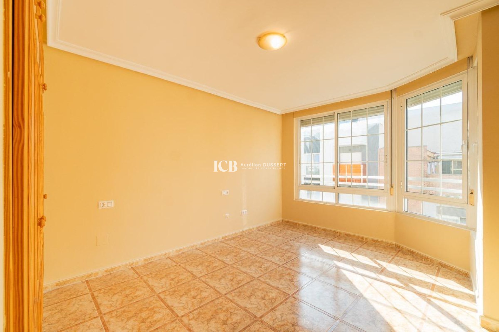 Revente - Appartement -
Torrevieja - Centro