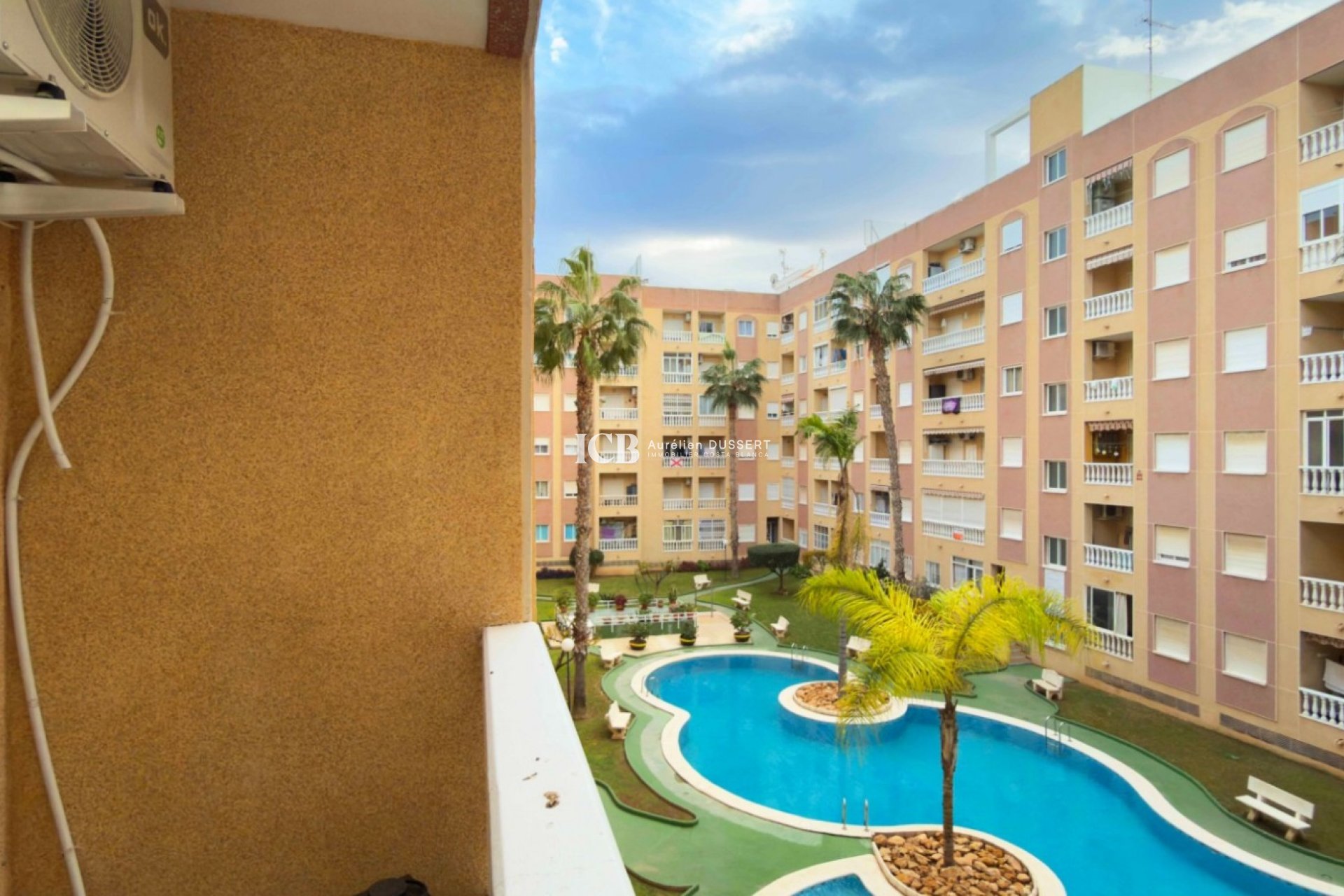 Revente - Appartement -
Torrevieja - Centro