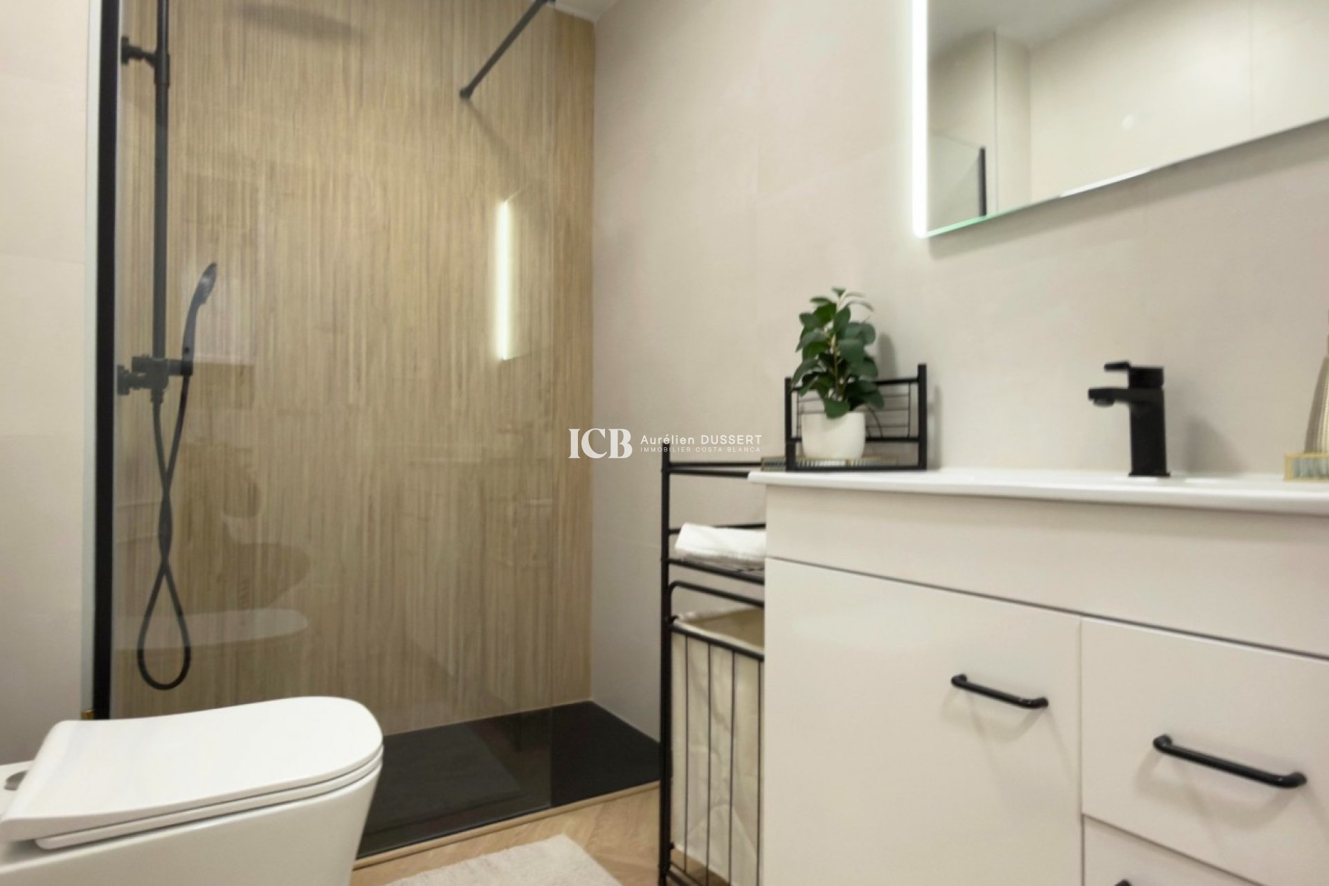 Revente - Appartement -
Torrevieja - Centro