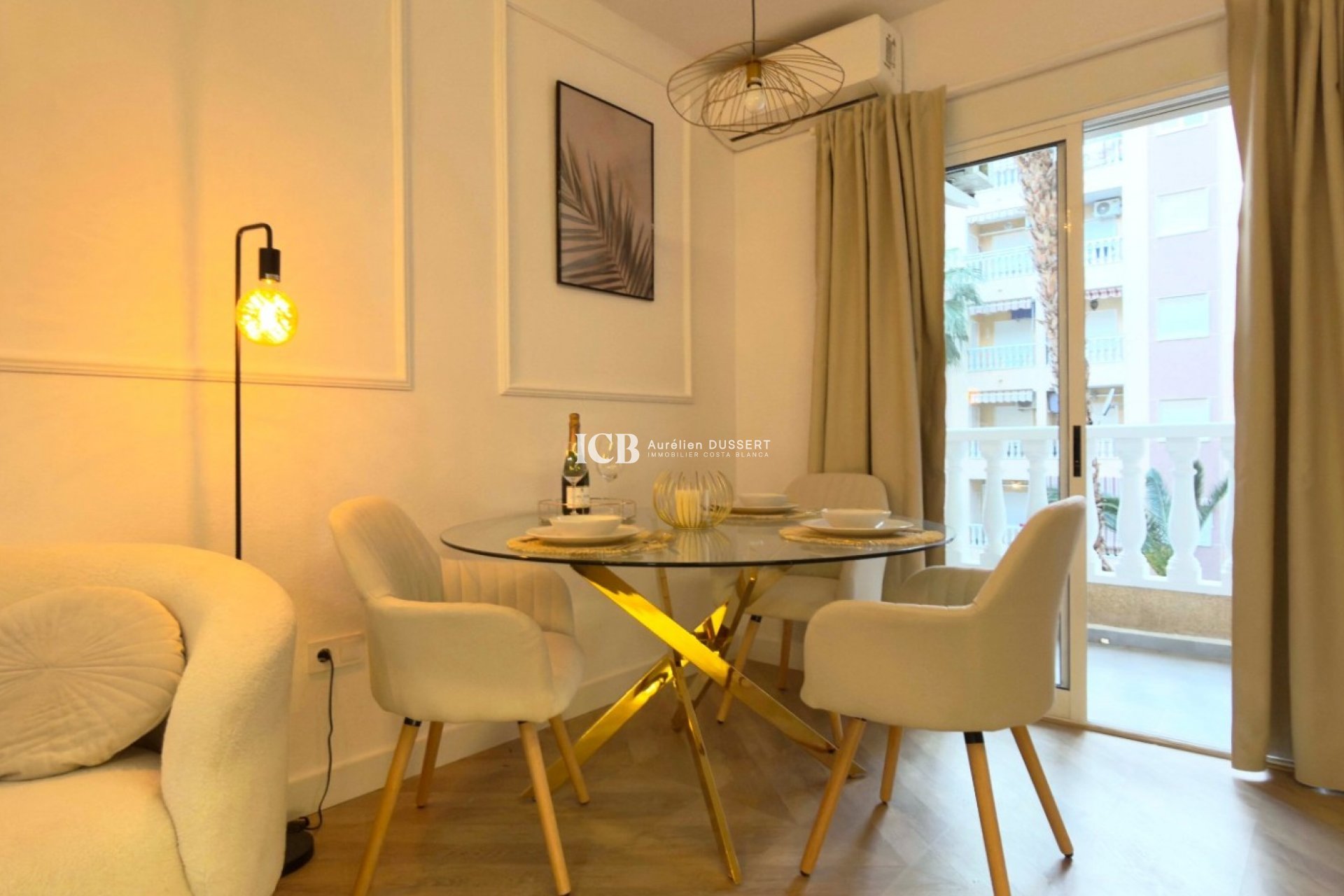 Revente - Appartement -
Torrevieja - Centro