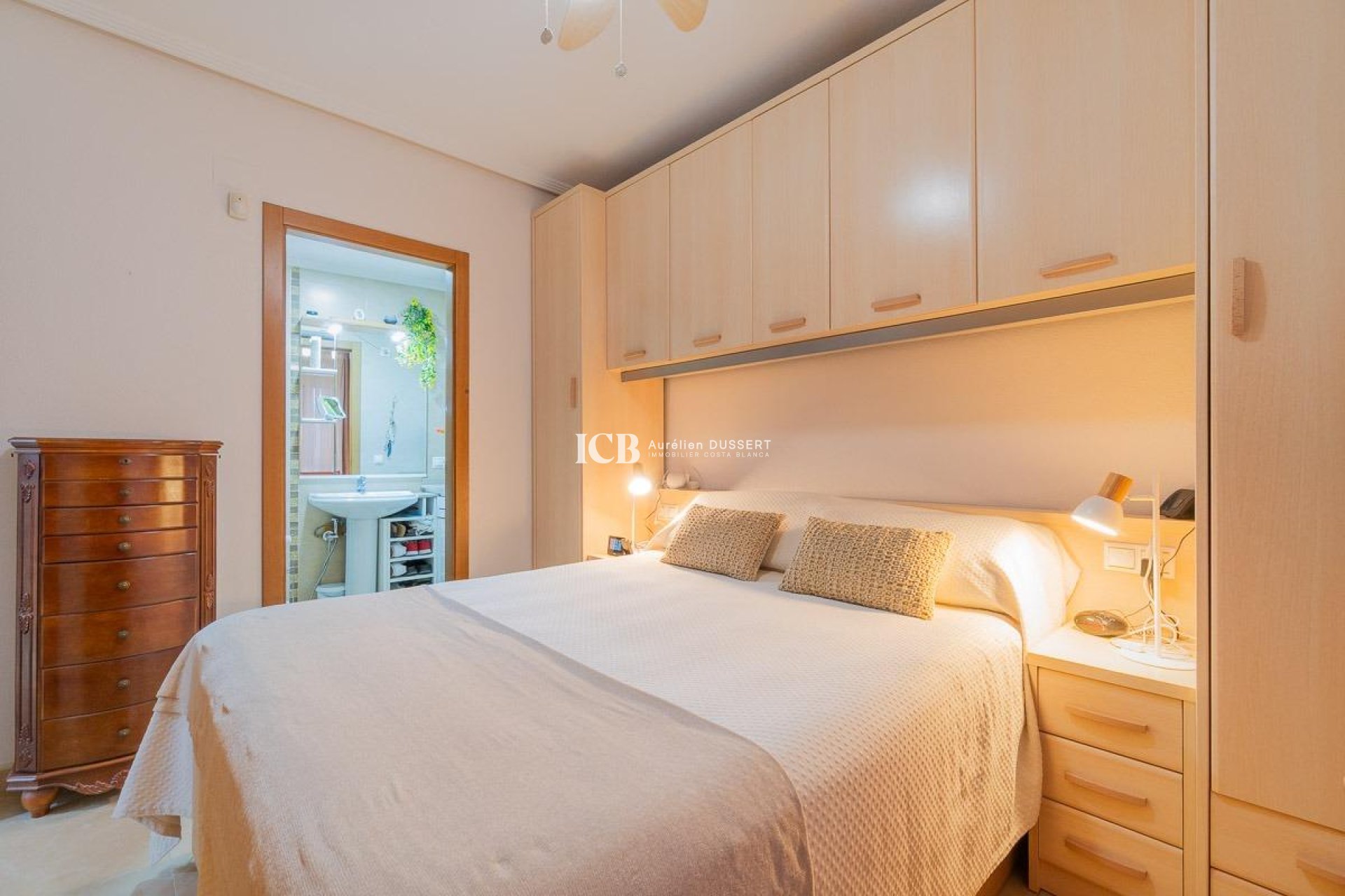 Revente - Appartement -
Torrevieja - Centro