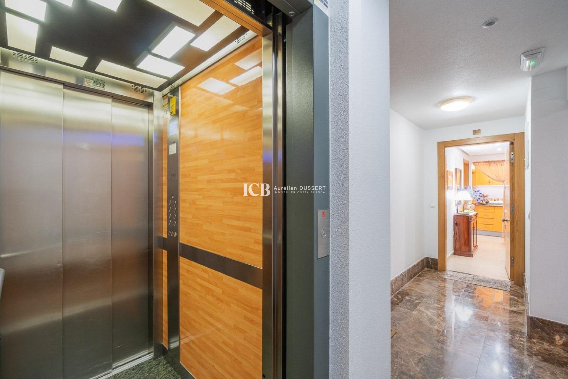 Revente - Appartement -
Torrevieja - Centro