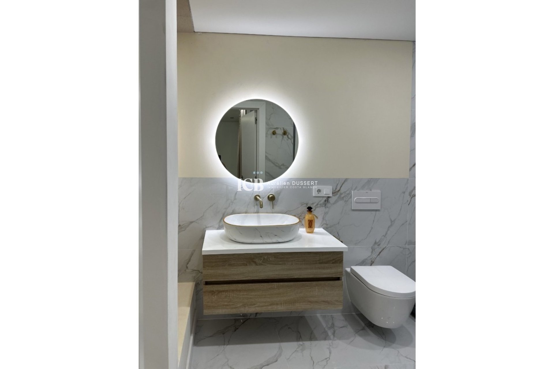 Revente - Appartement -
Torrevieja - Centro