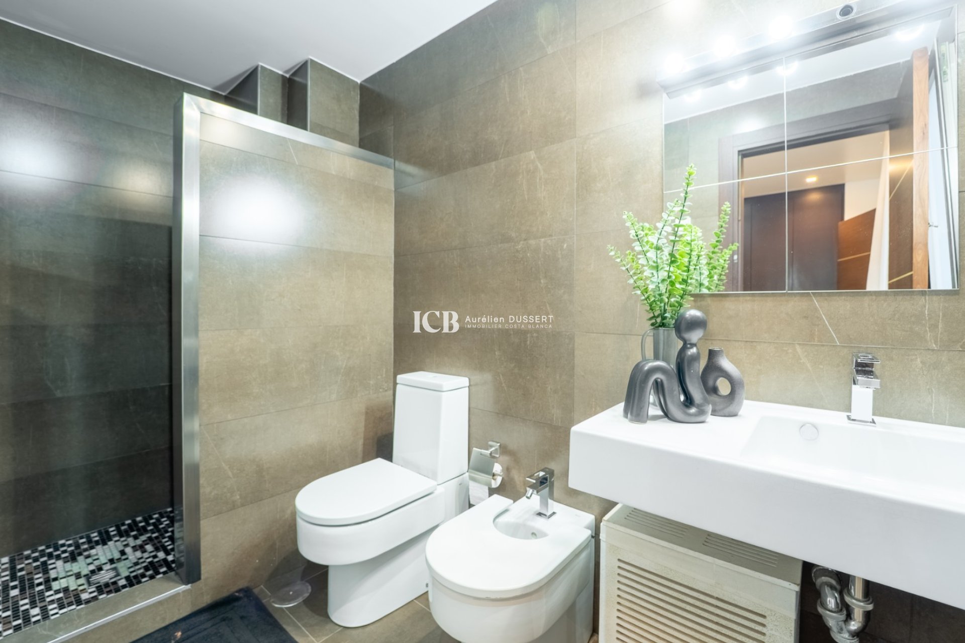 Revente - Appartement -
Torrevieja - Centro