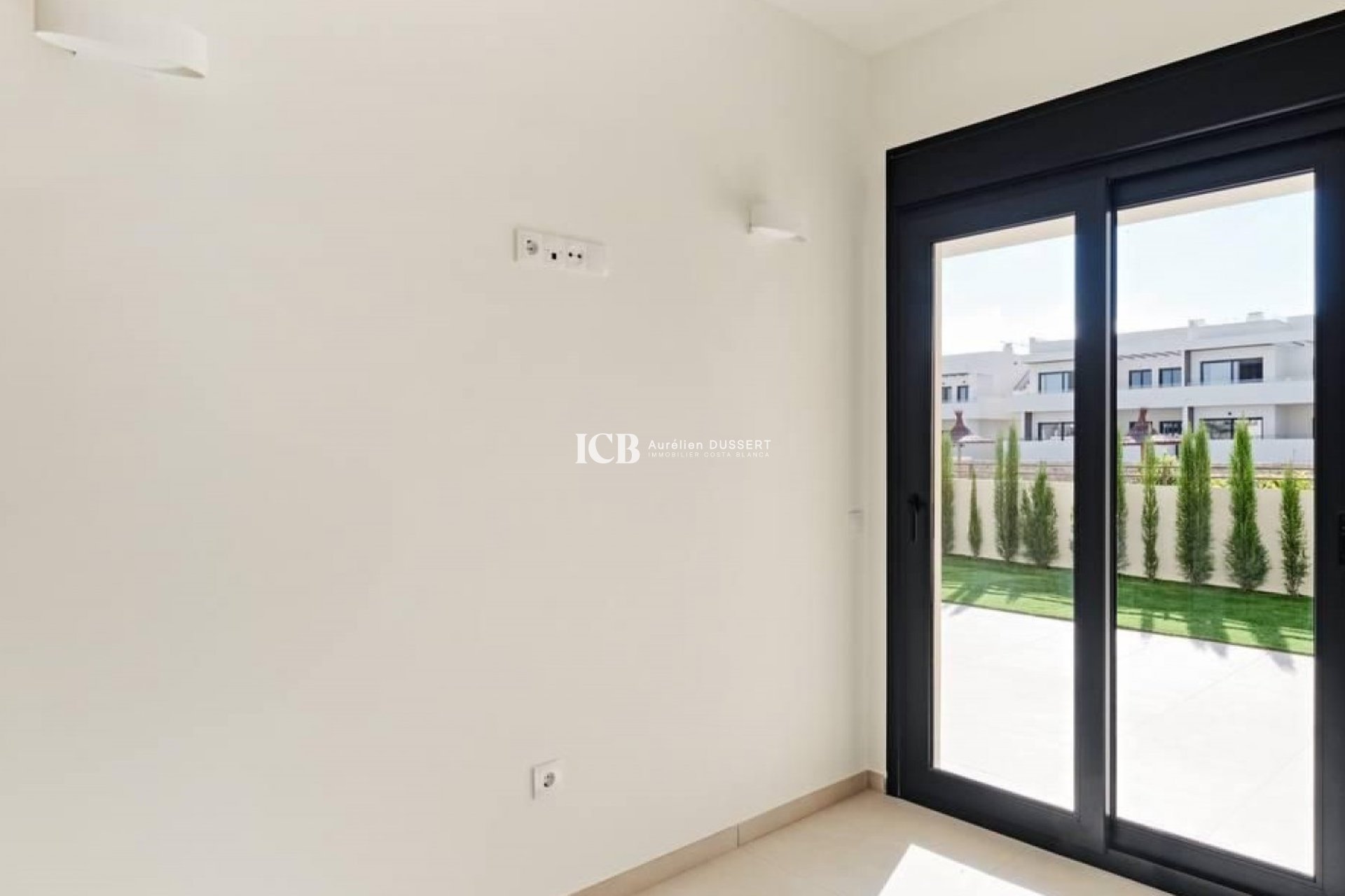 Revente - Appartement -
Torrevieja - La veleta