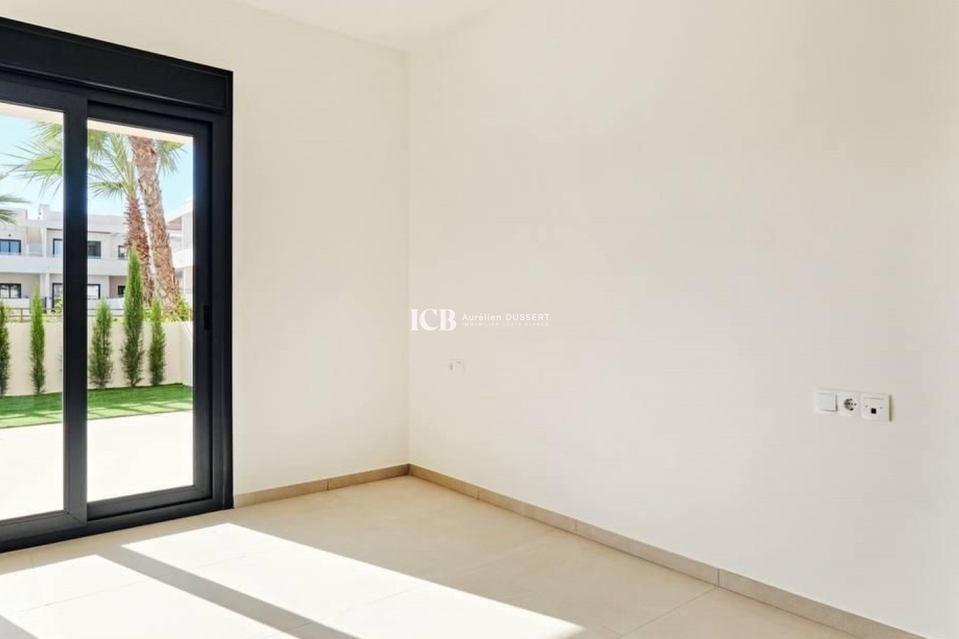 Revente - Appartement -
Torrevieja - La veleta