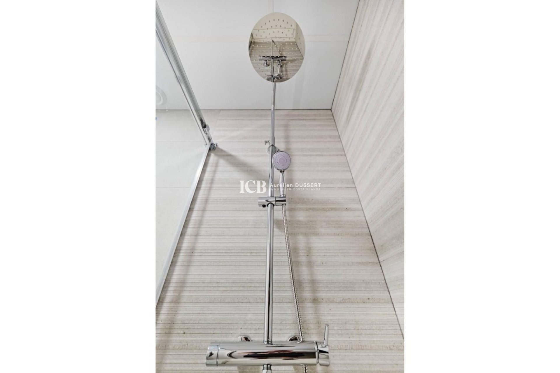 Revente - Appartement -
Torrevieja - La veleta