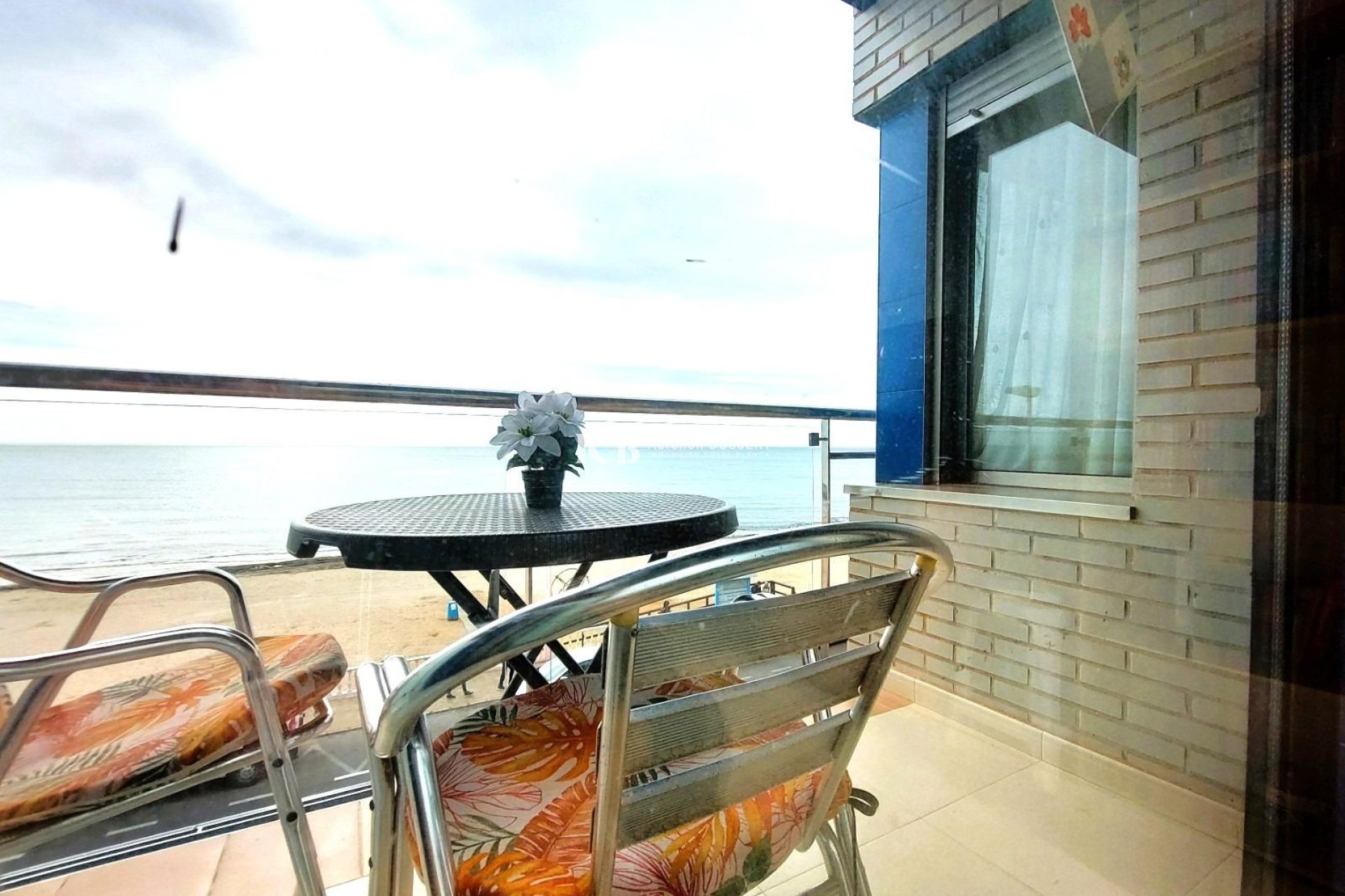 Revente - Appartement -
Torrevieja - Playa del Cura